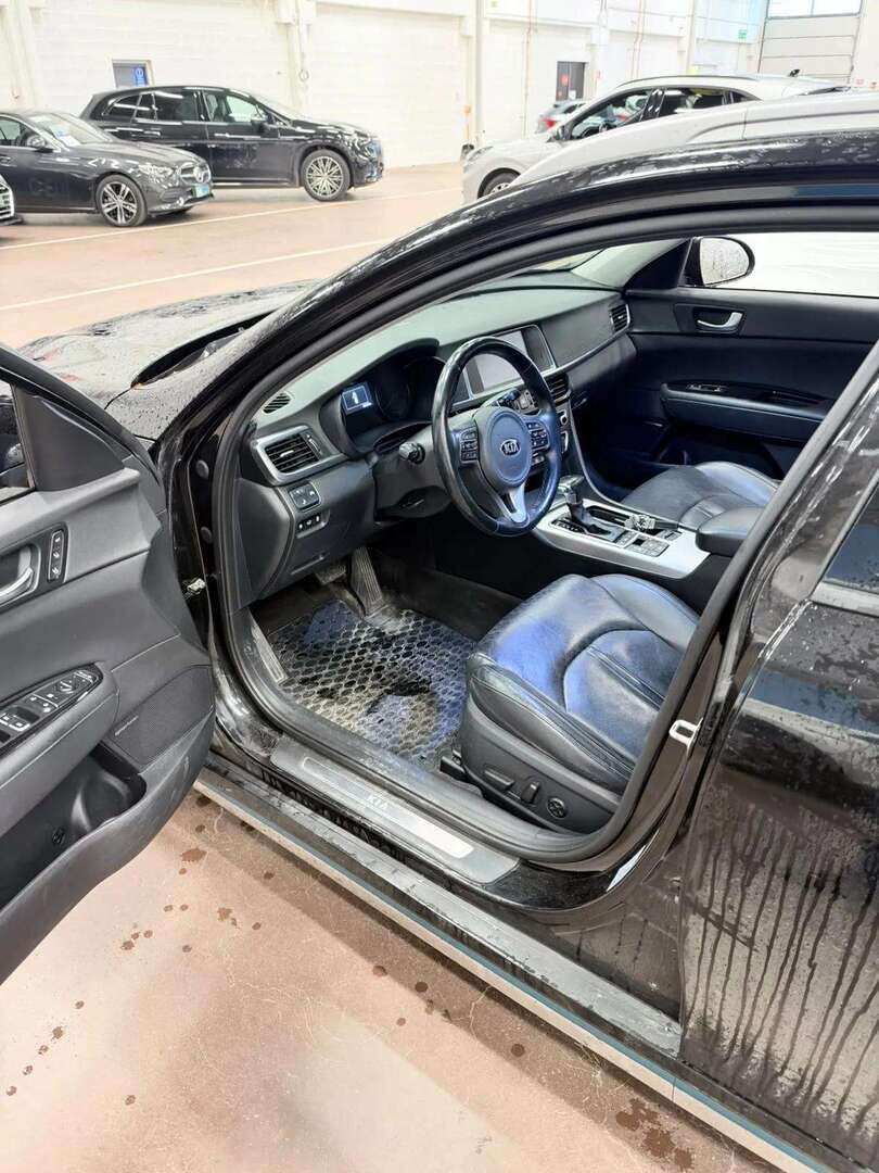 Kia Optima 2018 2,0 GDI PHEV Business Luxury SW A/T - | Juuri huollettu jäätävillä varusteilla | Harman/Kardon | Ilmastoidut ja lämmitetyt nahkaistuimet edessä | Panoraama | 360 kamera | ACC | Puheohjaus | LED Ajovalot | Ratinlämmitys | - KORKO VAIN 3,99 %