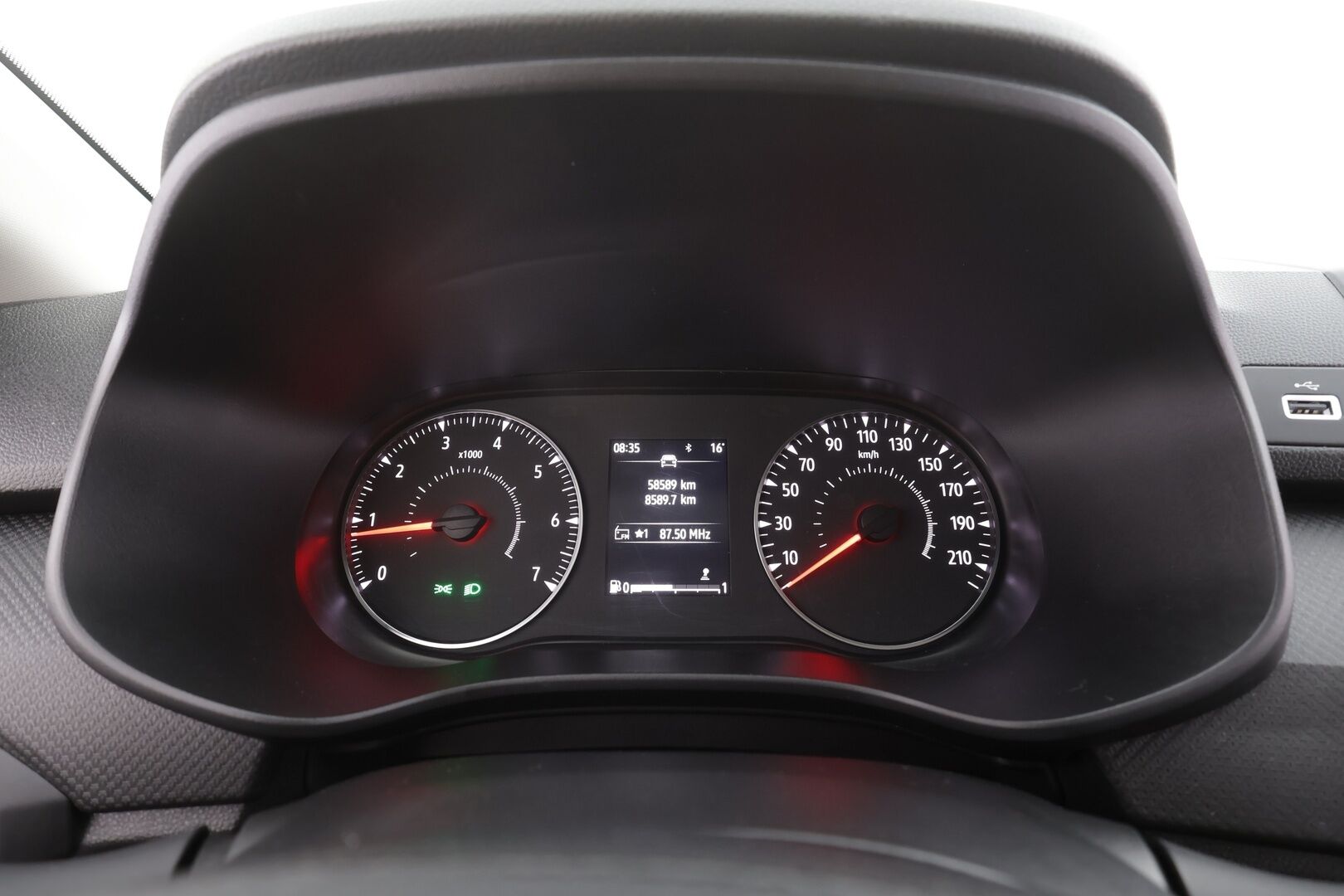 Dacia Jogger 2022 TCe 110 Essential 7p - | LED | Ilmastointi | P.tutkat | Merkkihuollot | 1-om suomi-auto | Kahdet renkaat | Bluetooth | Penkinlämmittimet | 
