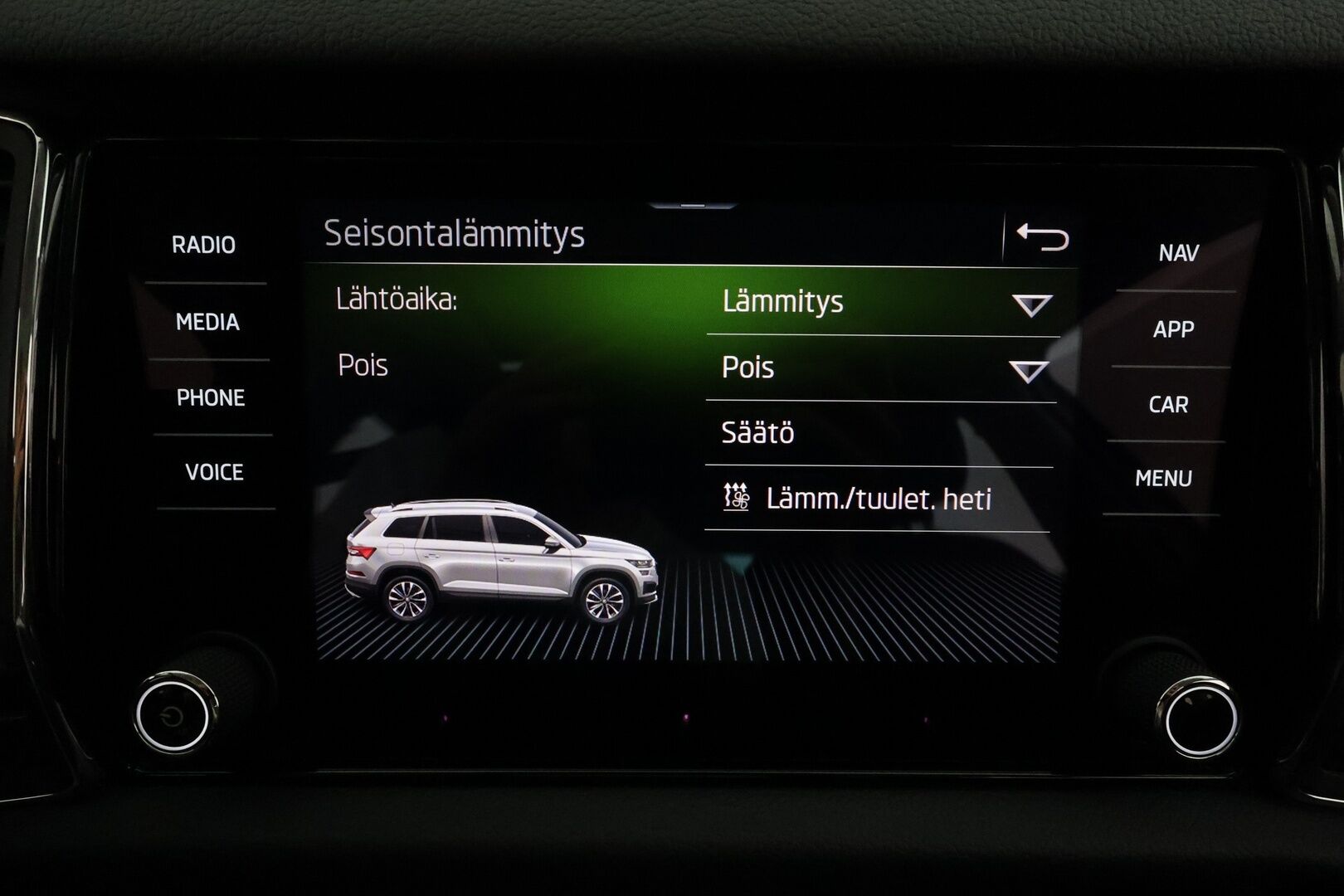 Skoda Kodiaq 2022 2.0 TDI 200 4x4 Style DSG Autom. **Panorama / Webasto / Adapt.vakkari / Koukku / P.kamera / Muistipenkit hieronnalla / Matrix LED** - 3,99 % KORKOTARJOUS TÄHÄN AUTOON - Suomi-auto / Kahdet renkaat aluvanteilla / KeylessGo / Ilmastoidut etuistuimet / Ratinlämmitin / Sähköluukku