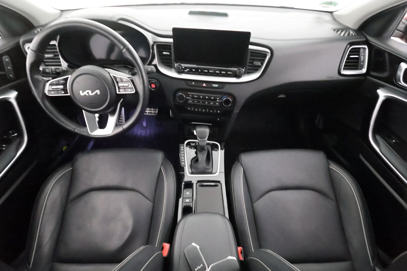 Kia Ceed 2022 1,6 GDI Plug-In Hybrid Business Premium SW DCT - | ACC | Ilmastoidut nahat | Muistipenkki | Digimittaristo | LED | HDA | BSM | P.kamera | Keyless | Lämm. ratti | Merkkihuollettu | 1-om suomiauto |