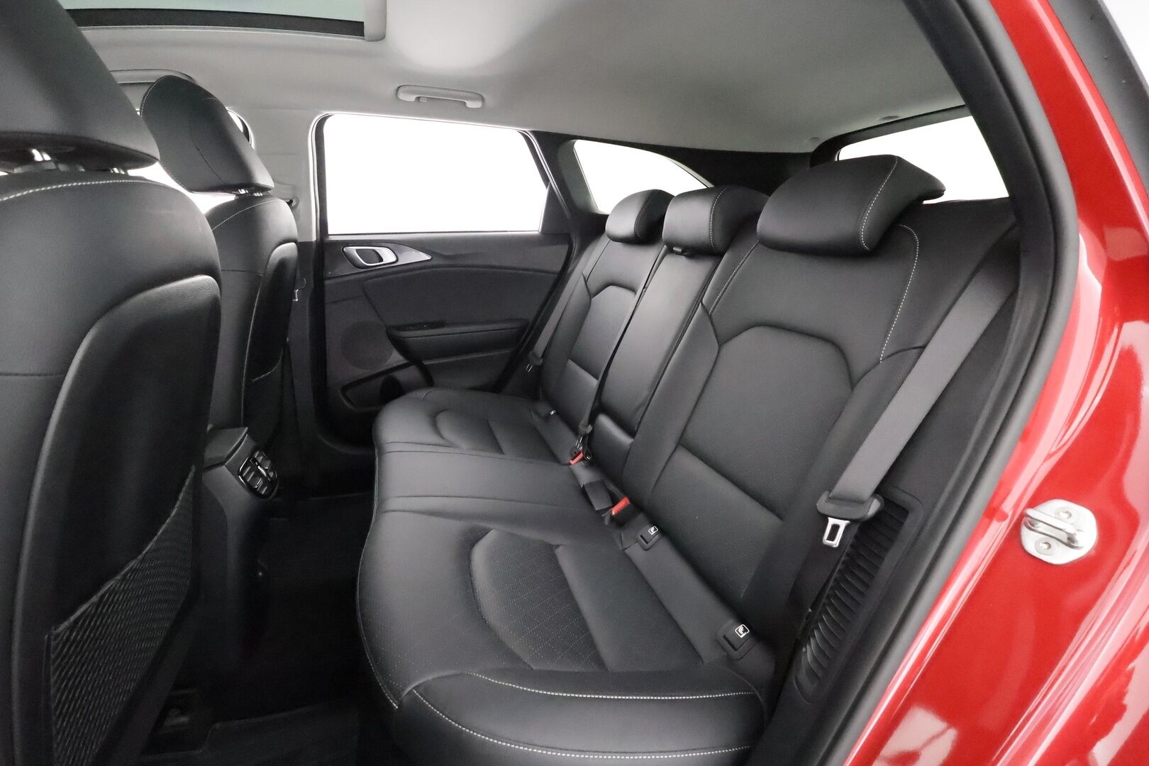 Kia Ceed 2022 1,6 GDI Plug-In Hybrid Business Premium SW DCT - | ACC | Ilmastoidut nahat | Muistipenkki | Digimittaristo | LED | HDA | BSM | P.kamera | Keyless | Lämm. ratti | Merkkihuollettu | 1-om suomiauto |