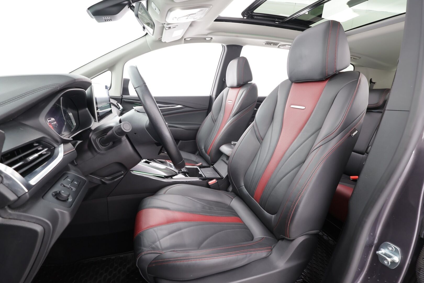 Maxus Euniq 5 2022 Grand Wagon 7-P 177hv - Exclusive * ACC / Full-LED / Panorama / 360 / Sähköpenkit / Kaistavahti / Keyless * - Suomi-auto / 2x Latauskaapelit