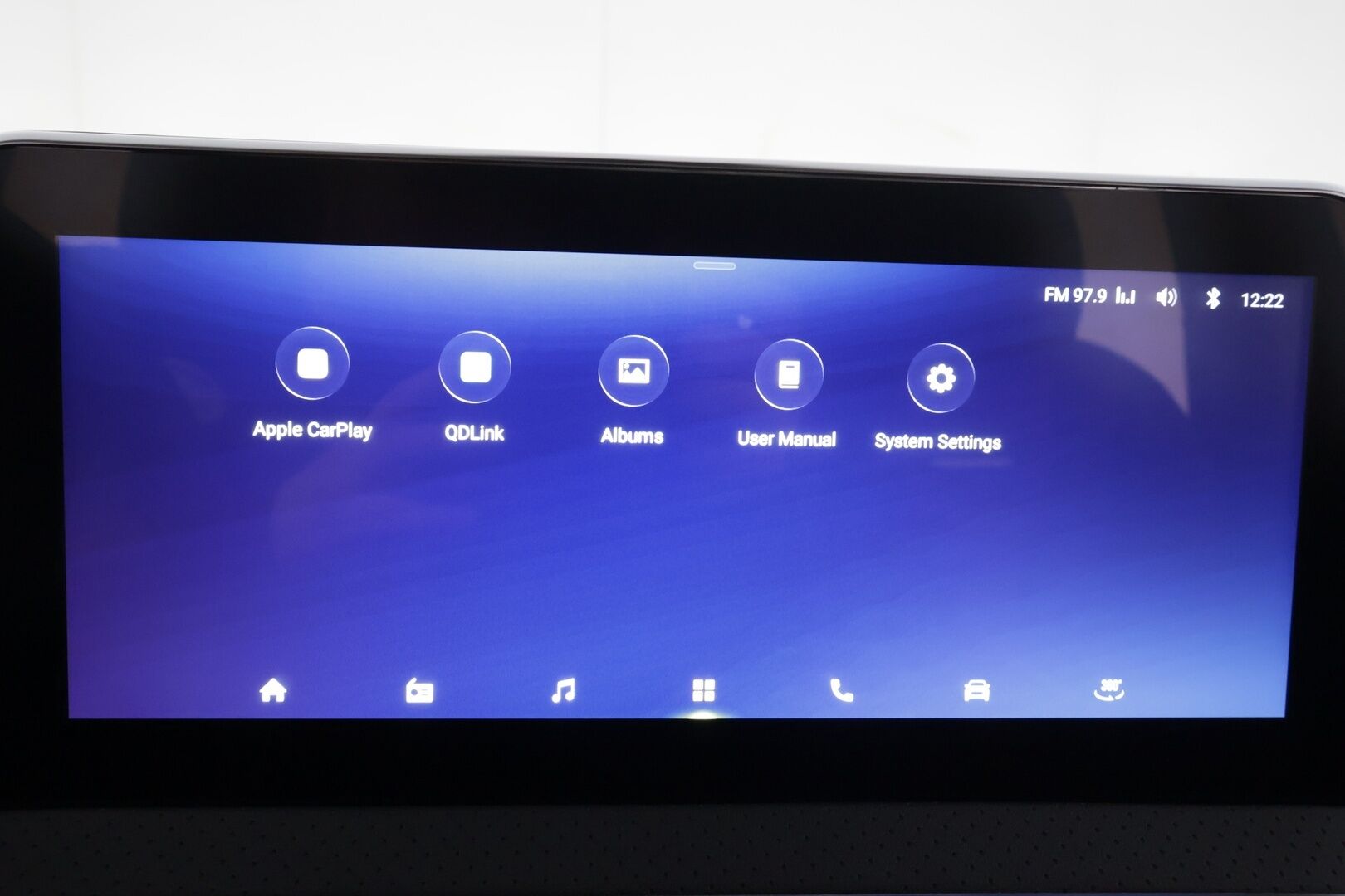 Maxus Euniq 5 2022 Grand Wagon 7-P 177hv - Exclusive * ACC / Full-LED / Panorama / 360 / Sähköpenkit / Kaistavahti / Keyless * - Suomi-auto / 2x Latauskaapelit