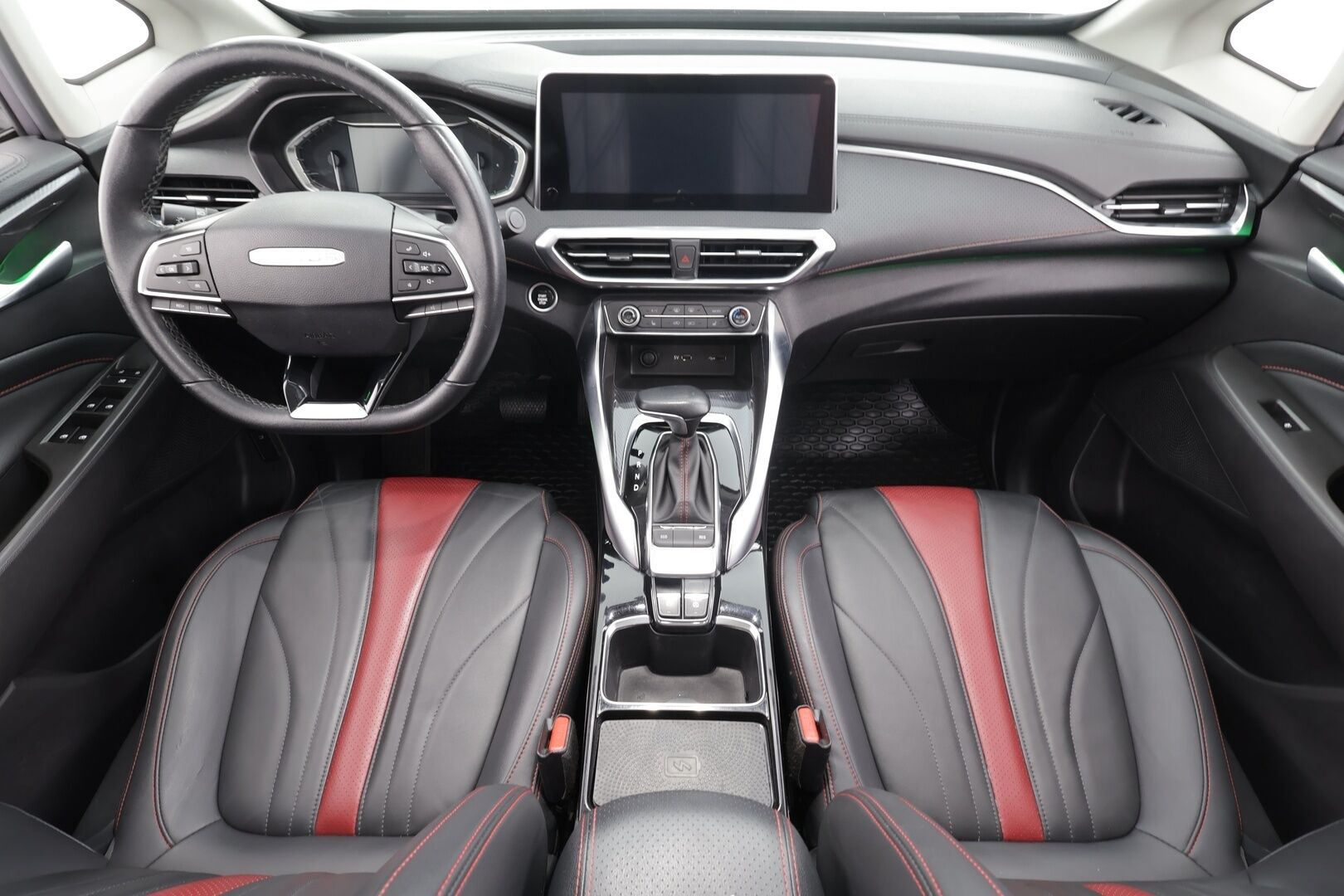 Maxus Euniq 5 2022 Grand Wagon 7-P 177hv - Exclusive * ACC / Full-LED / Panorama / 360 / Sähköpenkit / Kaistavahti / Keyless * - Suomi-auto / 2x Latauskaapelit