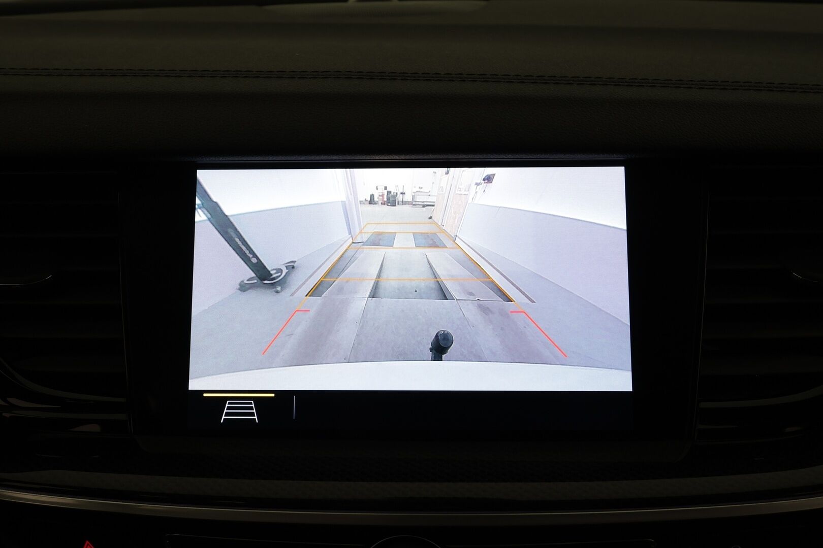 Opel Insignia 2022 Sports Tourer Executive 175 D Turbo A * Vakkari / Bose / Koukku /  P.kamera / Muistipenkki / Apple&Android * - 1.Om Suomi auto / Ilmatoidut sporttipenkit / Kyeless - HULLU BLACKWEEK KORKOTARJOUS 2,49%