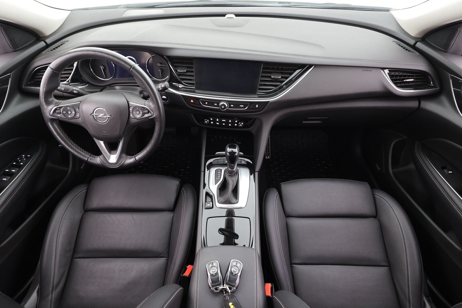 Opel Insignia 2022 Sports Tourer Executive 175 D Turbo A * Vakkari / Bose / Koukku /  P.kamera / Muistipenkki / Apple&Android * - 1.Om Suomi auto / Ilmatoidut sporttipenkit / Kyeless - HULLU BLACKWEEK KORKOTARJOUS 2,49%