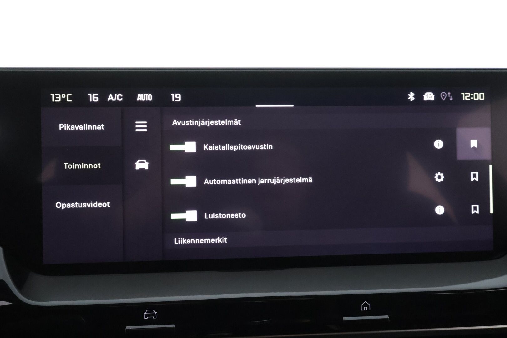 Citroen C5 X 2022 Plug-in Hybrid 225 Shine Pack Launch Edition EAT8 Automaatti - ACC | HUD | Lohko | 360-Kamera | Sähköpenkit | Nahat | 1.Om Suomi-auto | Merkkihuollettu | Kahdet Renkaat | Katsastettu 5/26