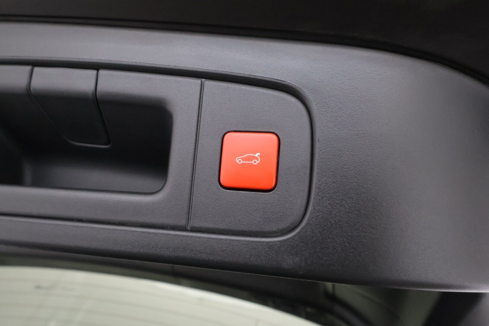 Citroen C5 X 2022 Plug-in Hybrid 225 Shine Pack Launch Edition EAT8 Automaatti - ACC | HUD | Lohko | 360-Kamera | Sähköpenkit | Nahat | 1.Om Suomi-auto | Merkkihuollettu | Kahdet Renkaat | Katsastettu 5/26