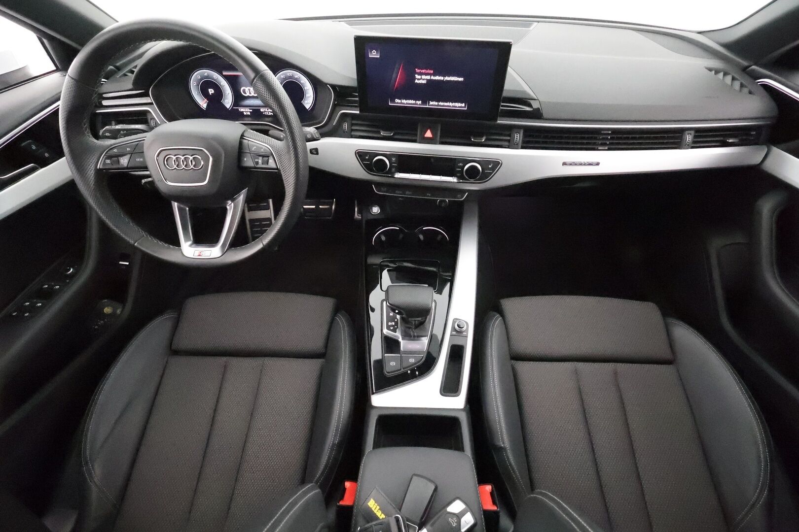 Audi A4 2022 Avant Business S line 40 TFSI 150 kW MHEV quattro S tronic - 3,99 % KORKOTARJOUS TÄHÄN AUTOON - 31.5. ASTI! - 1-om Suomi-auto / Webasto / Adapt.Vakkari / Peruutuskamera / Matrix LED / Puolinahkasisusta / Digital Cockpit / Apple&Android!
