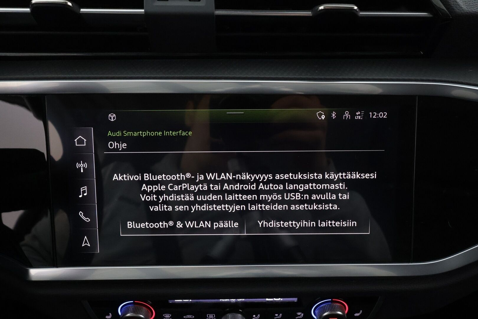 Audi Q3 2022 Business 45 TFSI e 180 kW S tronic * ACC / Koukku / P.kamera / LED / Apple&Android / Keyless* - 1.Om Suomi-auto / Kahdet Renkaat