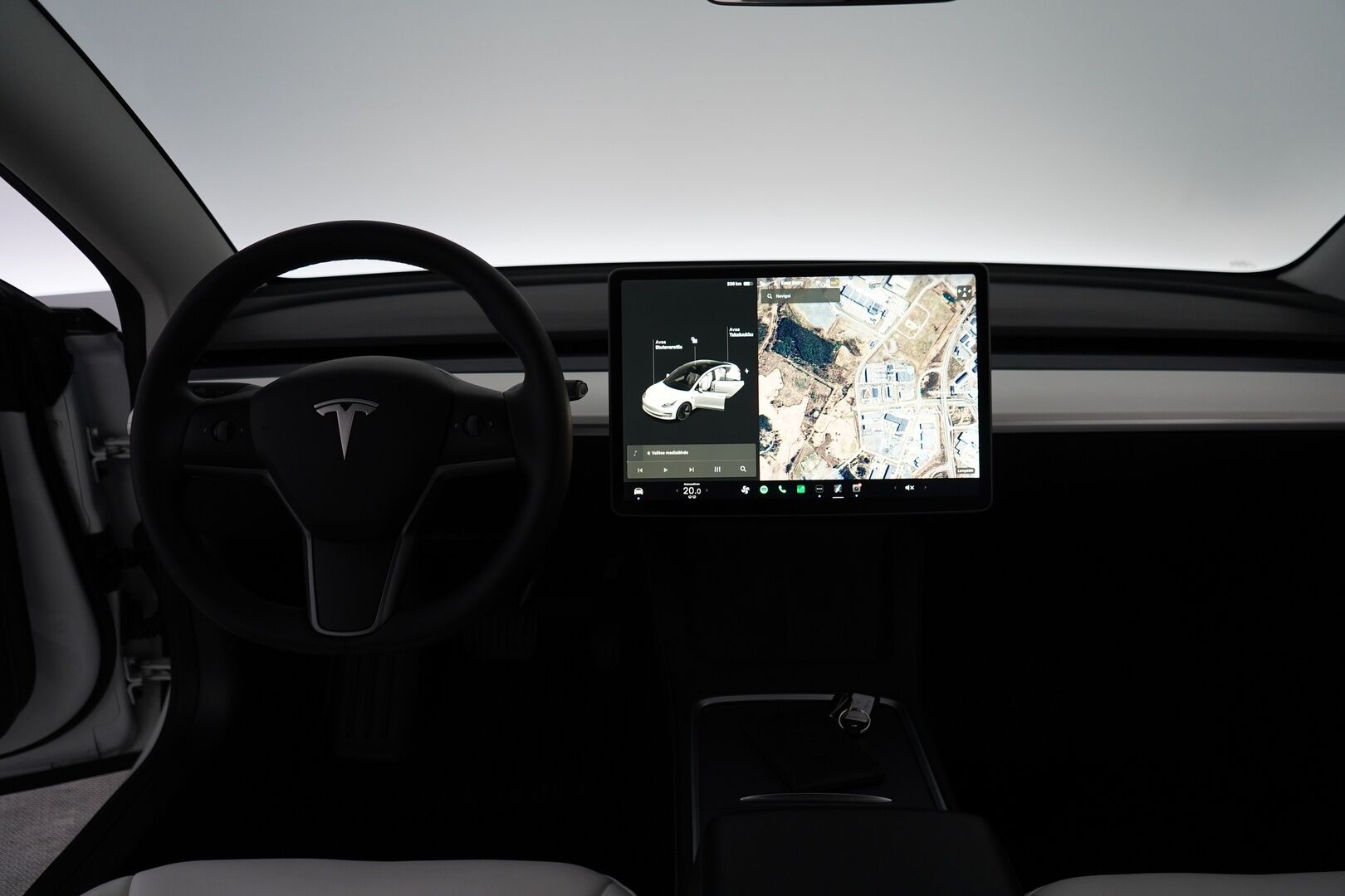 Tesla Model 3 2021 Standard Range Plus *EAP / Vaaleat nahat / ACC / Kamera / Lasikatto* - Kahdet vanteet / Refresh / Akku kuntotarkistettu