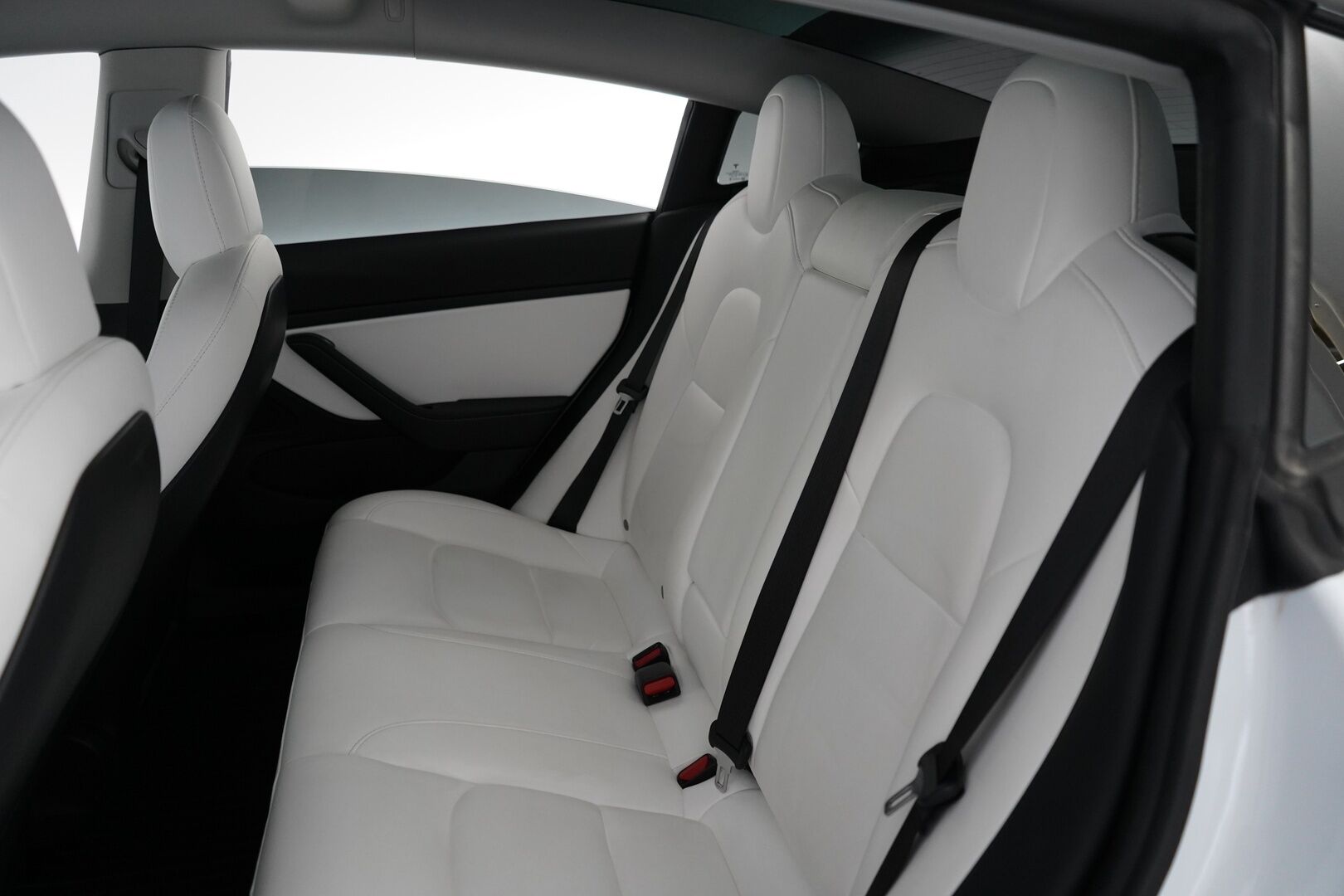 Tesla Model 3 2021 Standard Range Plus *EAP / Vaaleat nahat / ACC / Kamera / Lasikatto* - Kahdet vanteet / Refresh / Akku kuntotarkistettu