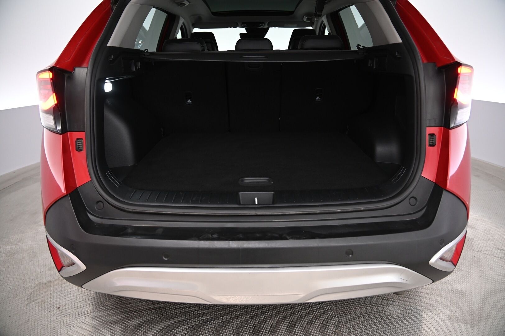 Kia Sportage 2022 1,6 T-GDI AWD Plug-in Hybrid Bus0iness Premium AT 265hv *Harman&kardon / Panorama / ACC / 360 kamera* - 3,99 % KORKOTARJOUS TÄHÄN AUTOON - *Suomi-auto / 1-om / Merkkiliikkeen huoltohistoria*