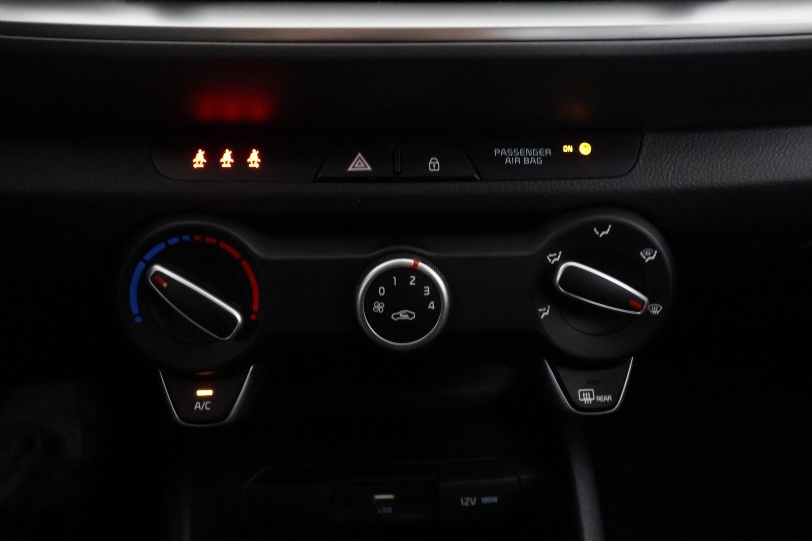 Kia Stonic 2022 1,0 T-GDI 100hv LX