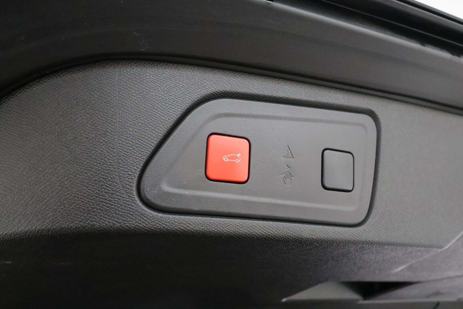 Citroen C5 Aircross 2022 Plug-in Hybrid 225 Comfort Selection ë-EAT8 * ACC / LED / P.Kamera / Navi / Kaistavahti / Koukku / Keyless * - Suomi-auto / Kahdet renkaat aluvanteilla