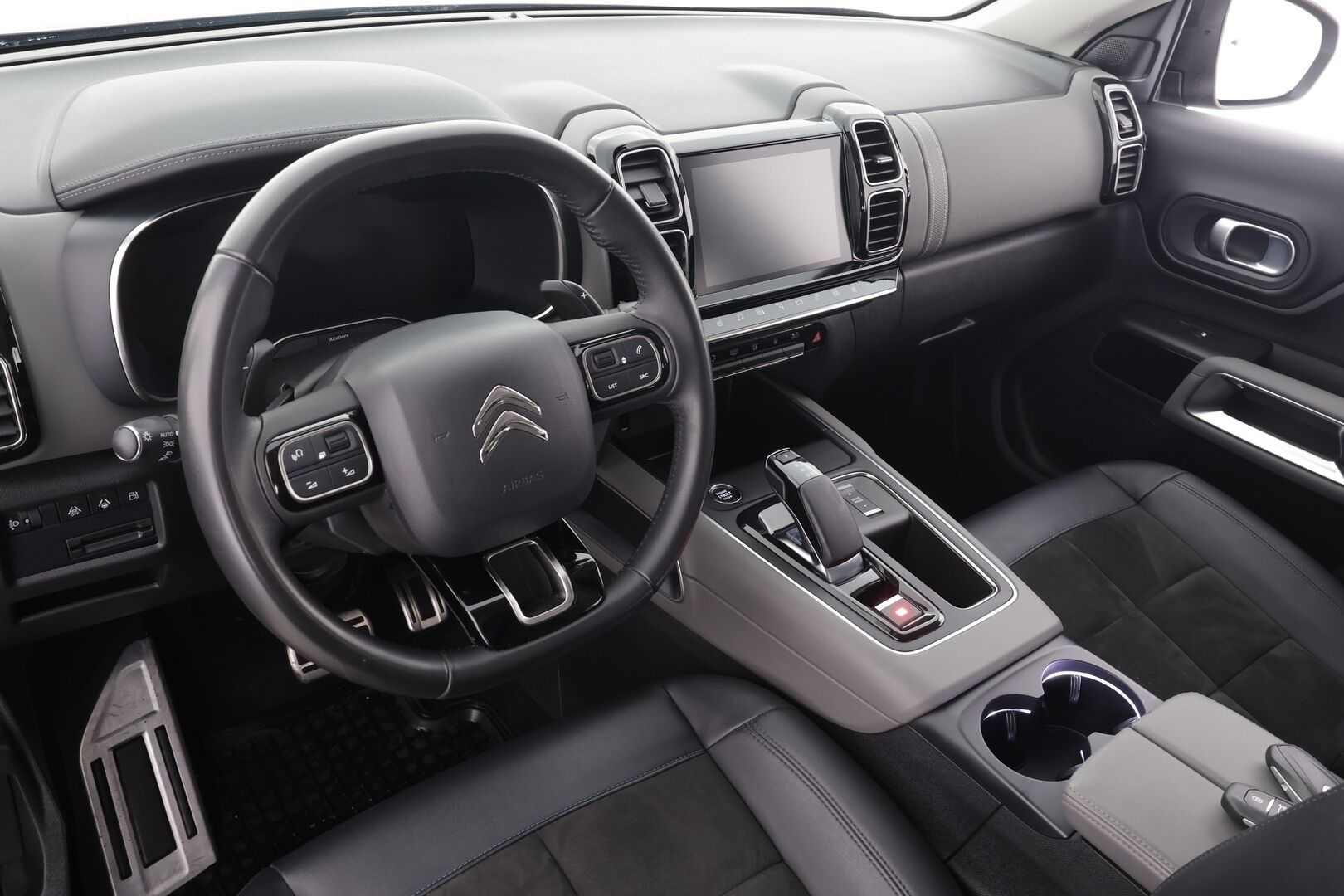 Citroen C5 Aircross 2022 Plug-in Hybrid 225 Comfort Selection ë-EAT8 * ACC / LED / P.Kamera / Navi / Kaistavahti / Koukku / Keyless * - Suomi-auto / Kahdet renkaat aluvanteilla