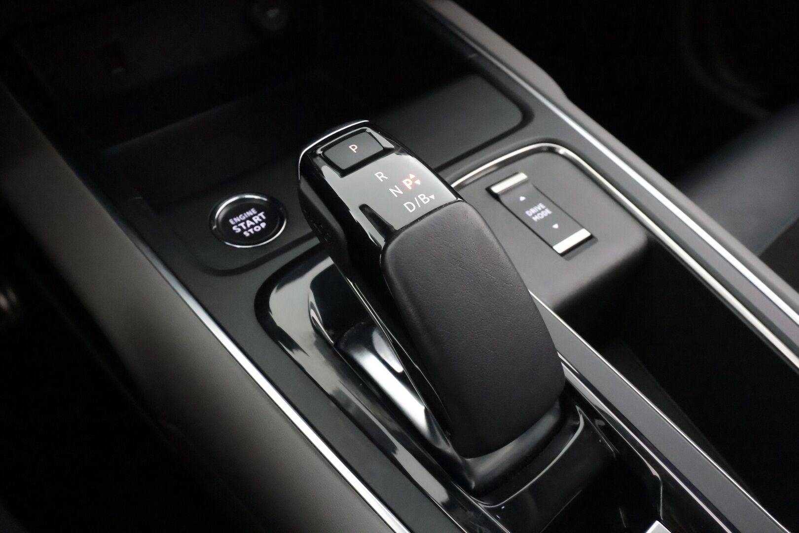 Citroen C5 Aircross 2022 Plug-in Hybrid 225 Comfort Selection ë-EAT8 * ACC / LED / P.Kamera / Navi / Kaistavahti / Koukku / Keyless * - Suomi-auto / Kahdet renkaat aluvanteilla