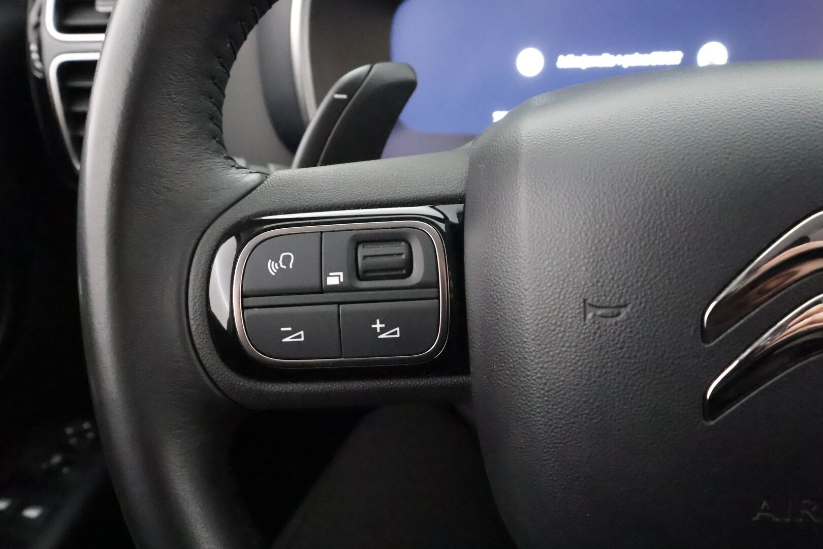 Citroen C5 Aircross 2022 Plug-in Hybrid 225 Comfort Selection ë-EAT8 * ACC / LED / P.Kamera / Navi / Kaistavahti / Koukku / Keyless * - Suomi-auto / Kahdet renkaat aluvanteilla