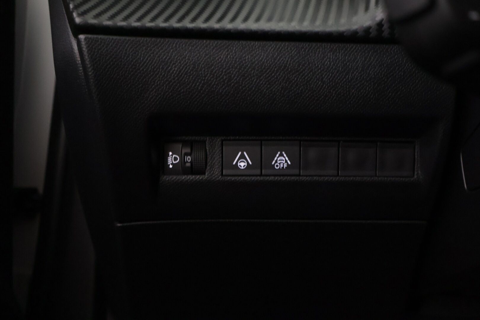 Peugeot 2008 2022 Allure Pack PureTech 130 EAT8-automaatti */ Suomi-auto / Adapt. vakkari / P.kamera / Koukku / Lohko / Carplay / 2x renkaat /* - *Kattavat varusteet / Särmä yksilö / Edulliset käyttökulut