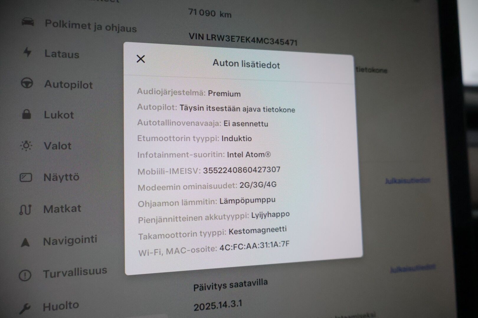 Tesla Model 3 2021 Long Range Dual Motor AWD Refresh* ILP / Kamera / Nahkasisusta / Lasikatto / Premiun äänentoisto * - Siisti nelikko Tesla 2xrenkailla!