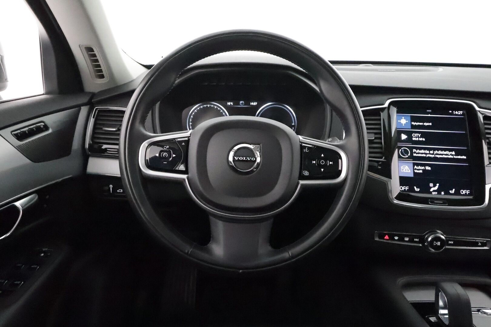 Volvo XC90 2022 T8 Inscription Expression ** HUD / H&K / Panorama / Webasto / 360 kamera / Koukku / Full LED / 7P / Muistipenkit / Keyless** - 2,99 % KORKOTARJOUS TÄHÄN AUTOON - Merkkihuollot / Apple&Android / VOC / Sporttipenkit