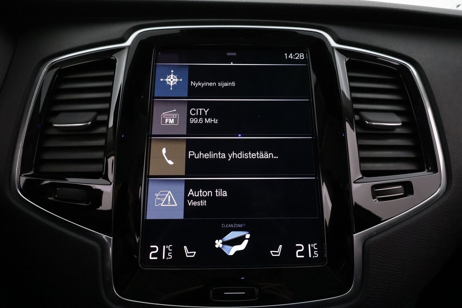 Volvo XC90 2022 T8 Inscription Expression ** HUD / H&K / Panorama / Webasto / 360 kamera / Koukku / Full LED / 7P / Muistipenkit / Keyless** - 2,99 % KORKOTARJOUS TÄHÄN AUTOON - Merkkihuollot / Apple&Android / VOC / Sporttipenkit