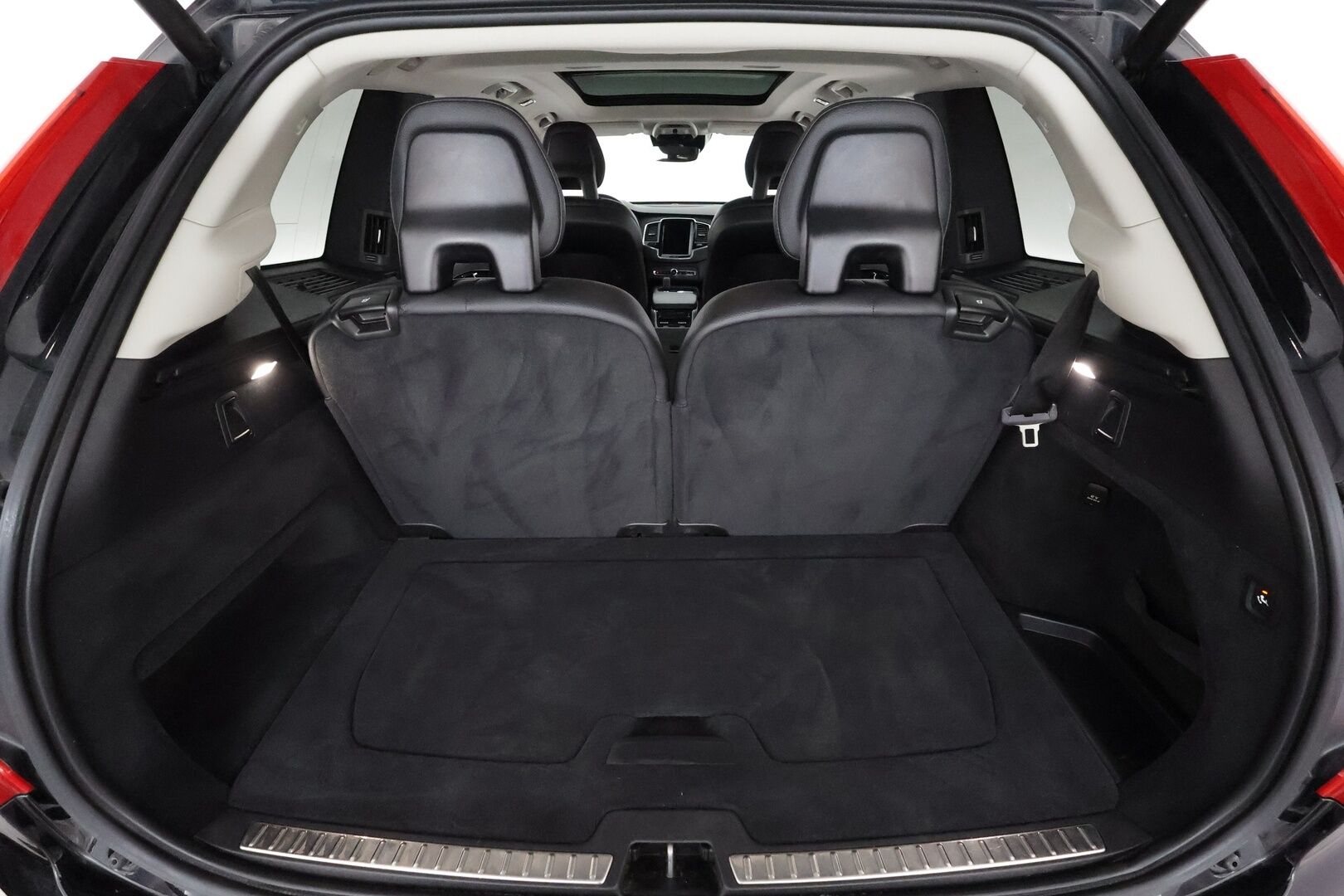Volvo XC90 2022 T8 Inscription Expression ** HUD / H&K / Panorama / Webasto / 360 kamera / Koukku / Full LED / 7P / Muistipenkit / Keyless** - 2,99 % KORKOTARJOUS TÄHÄN AUTOON - Merkkihuollot / Apple&Android / VOC / Sporttipenkit