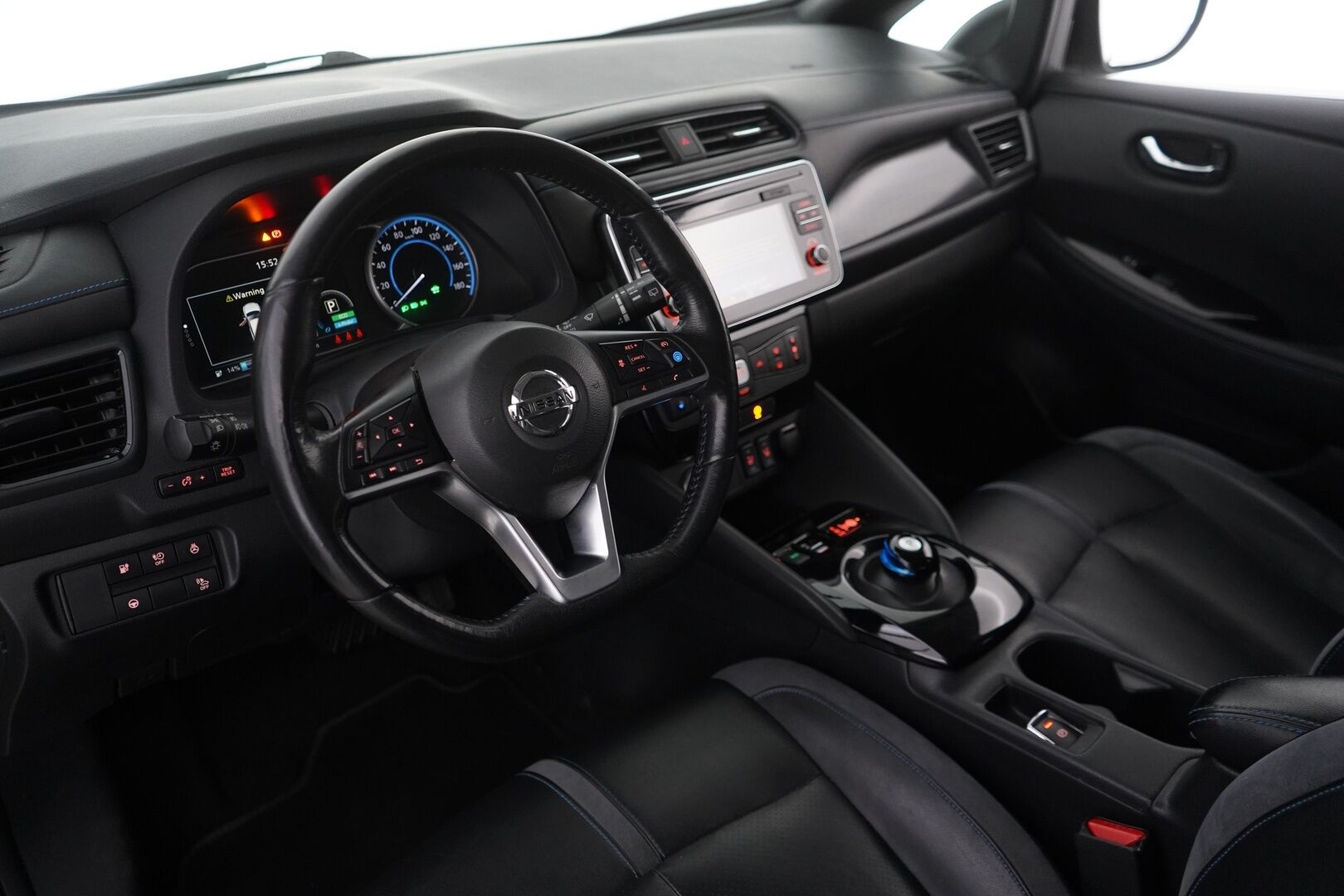 NISSAN LEAF 2018 40kWh Tekna *Bose / ILP / Nahat / 360 Kamera / ACC* - Suomi-auto / Kahdet renkaat / Huippuvarusteet