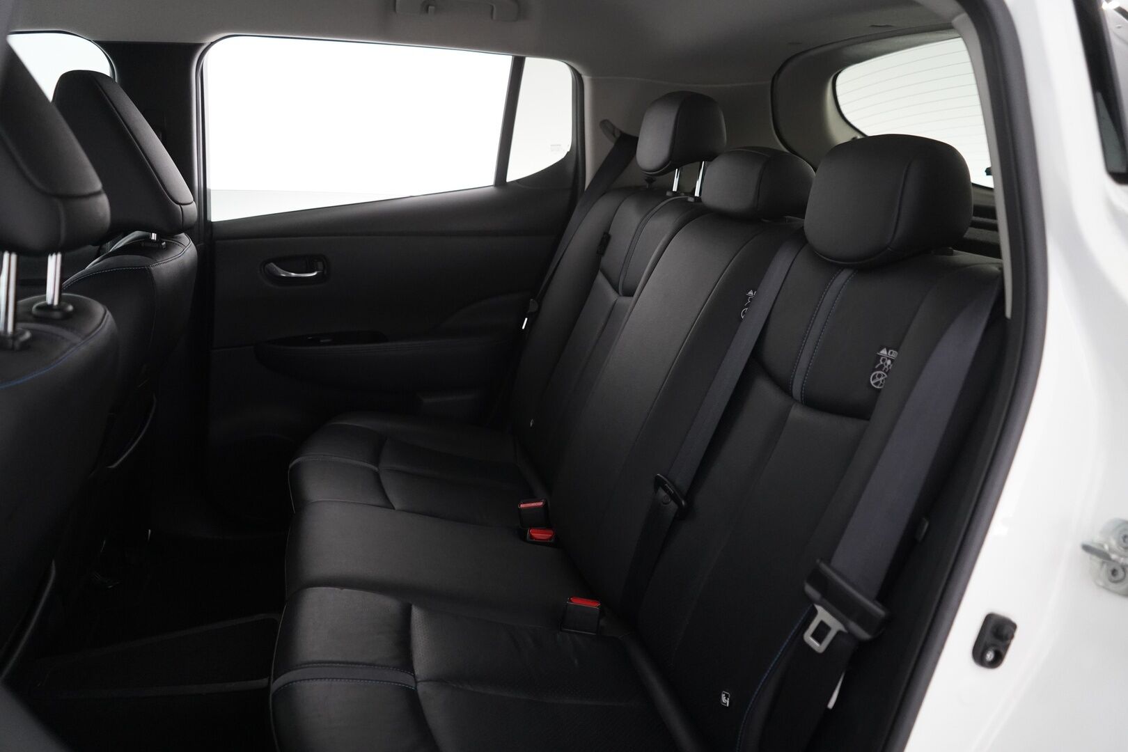 NISSAN LEAF 2018 40kWh Tekna *Bose / ILP / Nahat / 360 Kamera / ACC* - Suomi-auto / Kahdet renkaat / Huippuvarusteet