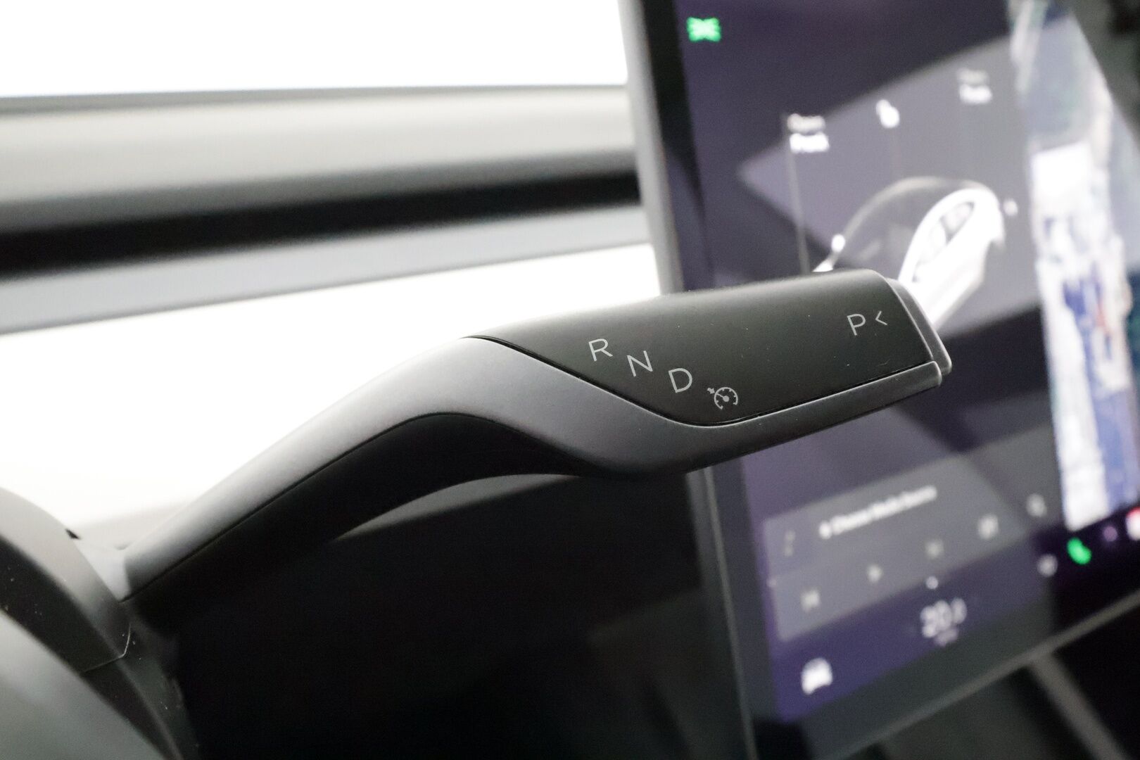 TESLA MODEL 3 2021 Standard Range Plus **Lasikatto / Lämpöpumppu / Koukku / Adapt.Vakkari / Matrix-LED / P.kamera / Muistipenkki / Navi** - 2x Latauskaapelit