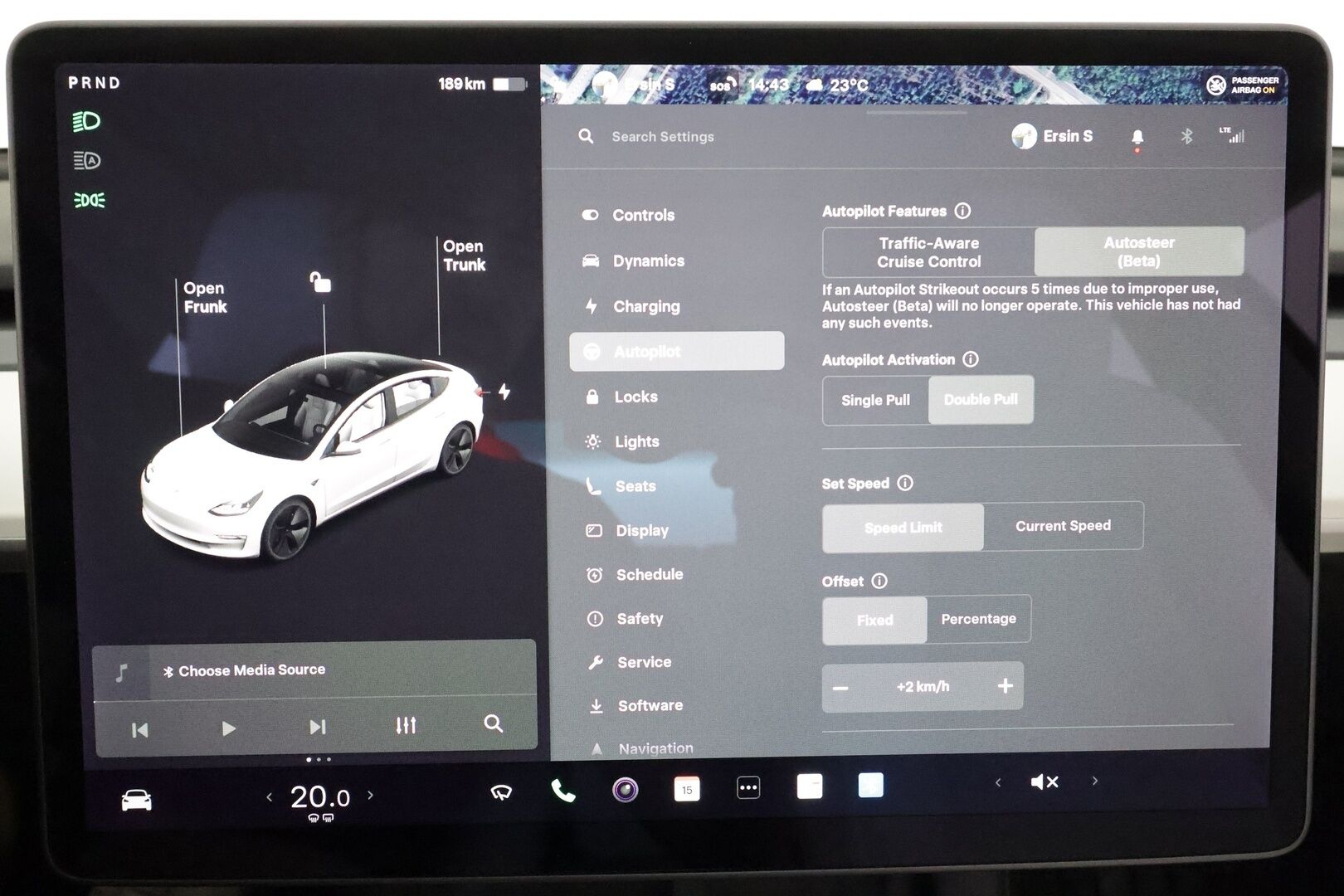 TESLA MODEL 3 2021 Standard Range Plus **Lasikatto / Lämpöpumppu / Koukku / Adapt.Vakkari / Matrix-LED / P.kamera / Muistipenkki / Navi** - 2x Latauskaapelit