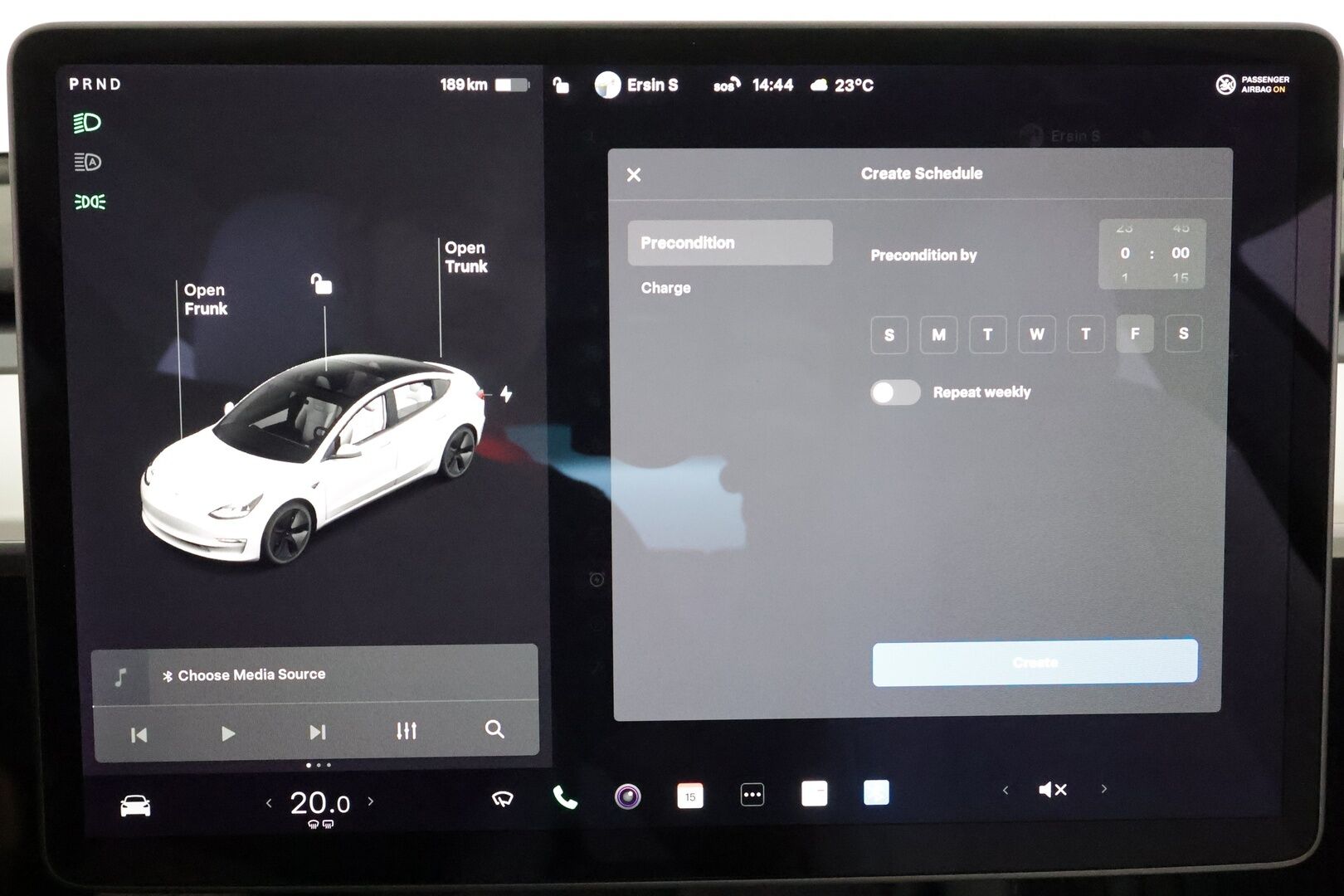 TESLA MODEL 3 2021 Standard Range Plus **Lasikatto / Lämpöpumppu / Koukku / Adapt.Vakkari / Matrix-LED / P.kamera / Muistipenkki / Navi** - 2x Latauskaapelit