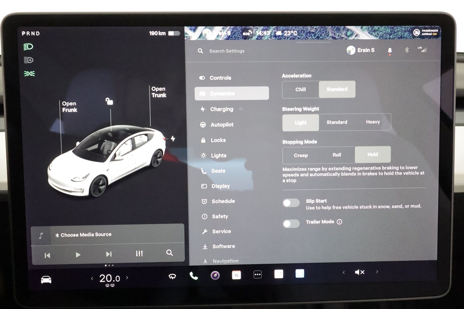 TESLA MODEL 3 2021 Standard Range Plus **Lasikatto / Lämpöpumppu / Koukku / Adapt.Vakkari / Matrix-LED / P.kamera / Muistipenkki / Navi** - 2x Latauskaapelit