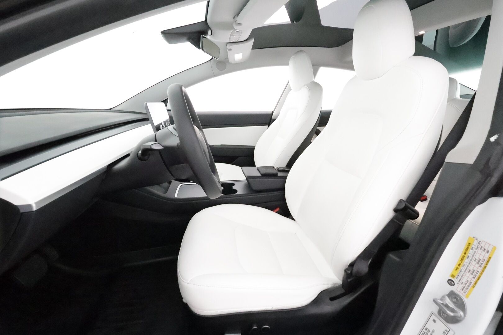 TESLA MODEL 3 2021 Standard Range Plus **Lasikatto / Lämpöpumppu / Koukku / Adapt.Vakkari / Matrix-LED / P.kamera / Muistipenkki / Navi** - 2x Latauskaapelit