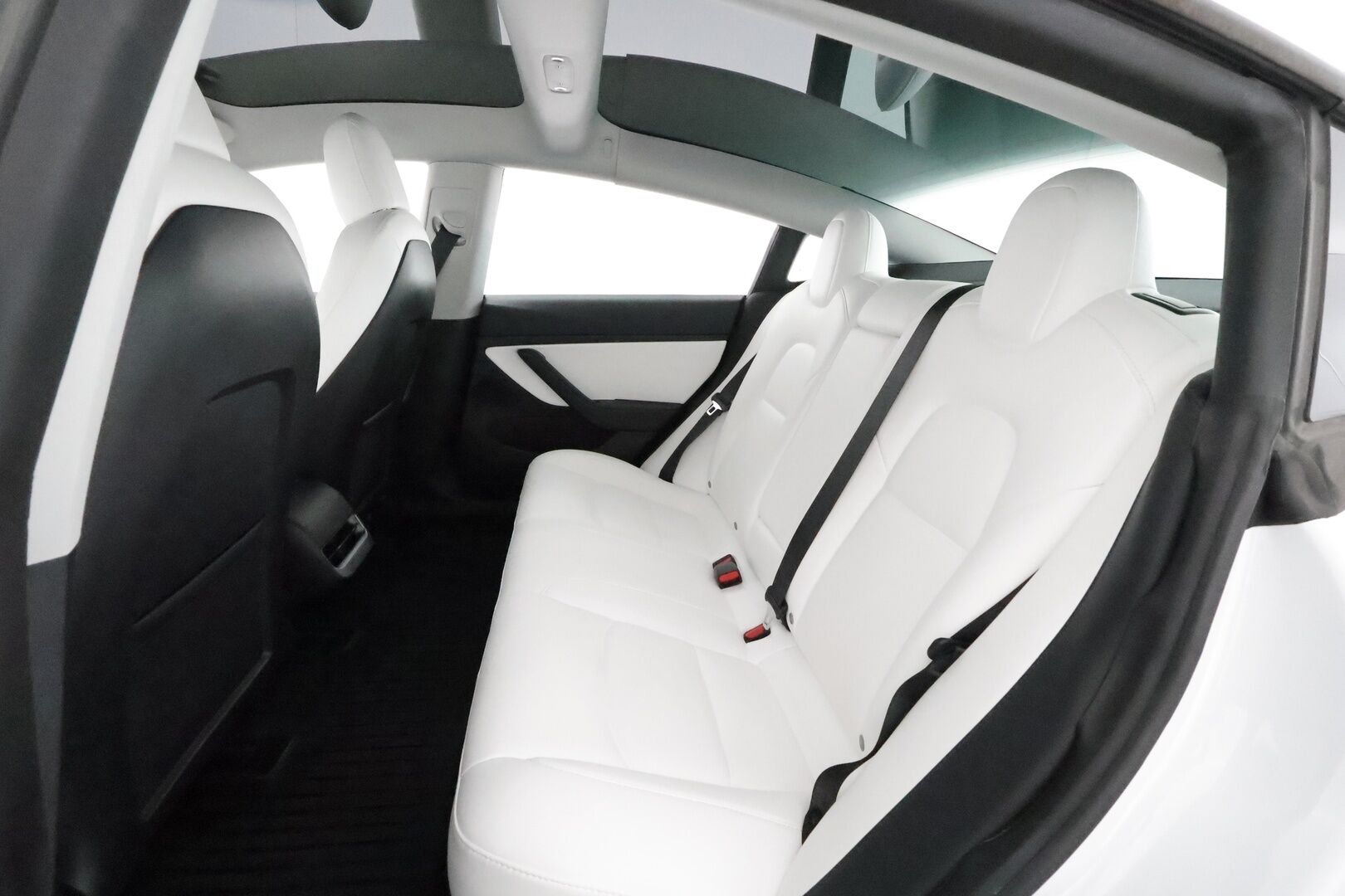 TESLA MODEL 3 2021 Standard Range Plus **Lasikatto / Lämpöpumppu / Koukku / Adapt.Vakkari / Matrix-LED / P.kamera / Muistipenkki / Navi** - 2x Latauskaapelit