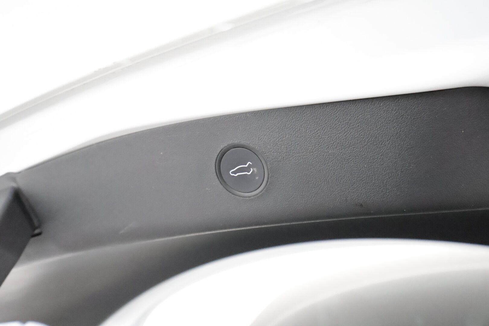 TESLA MODEL 3 2021 Standard Range Plus **Lasikatto / Lämpöpumppu / Koukku / Adapt.Vakkari / Matrix-LED / P.kamera / Muistipenkki / Navi** - 2x Latauskaapelit