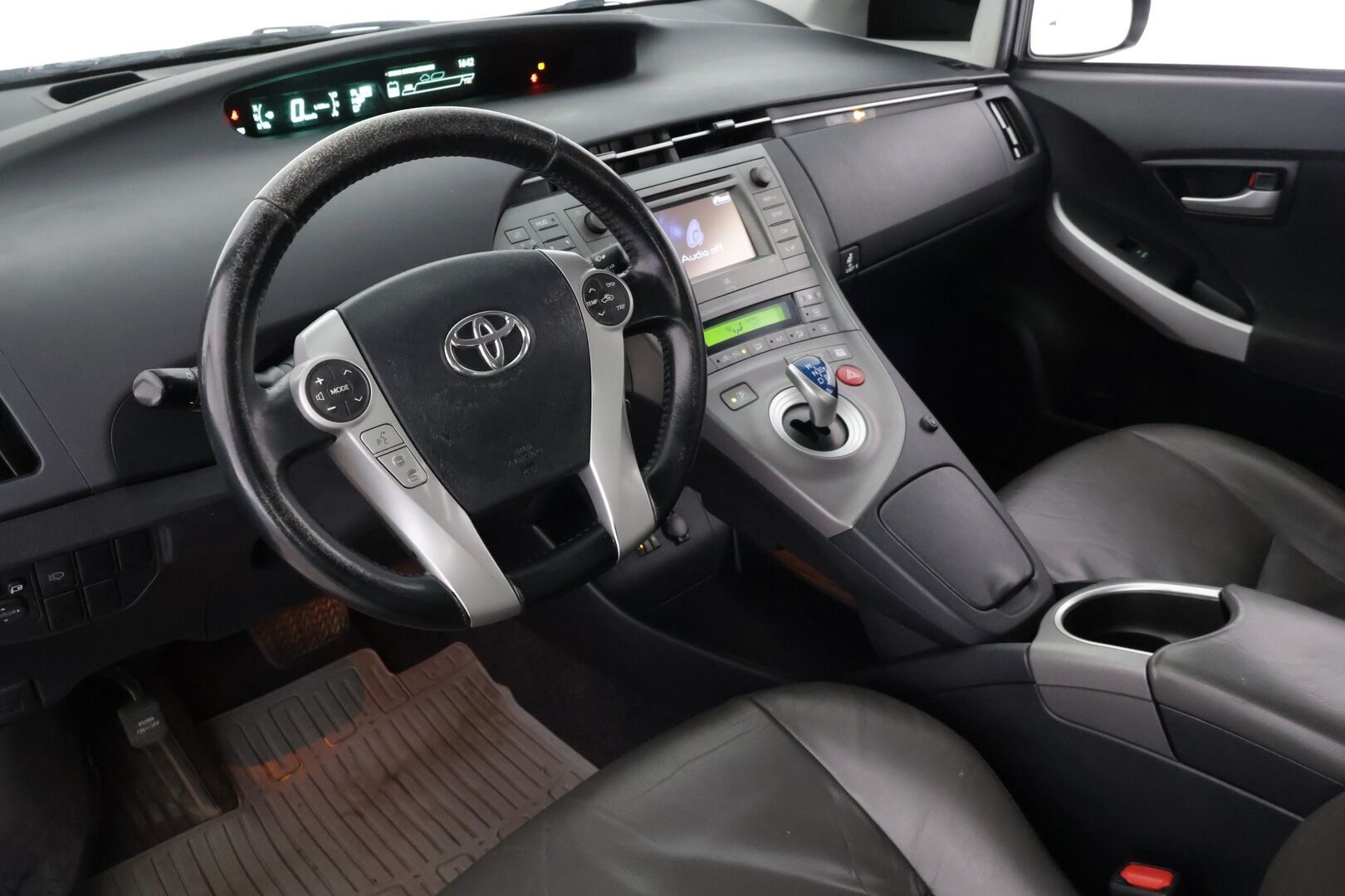 TOYOTA PRIUS 2015 1.8HSD aut *Juuri Katsastettu! / P.Kamera / HUD / Nahat / JBL *