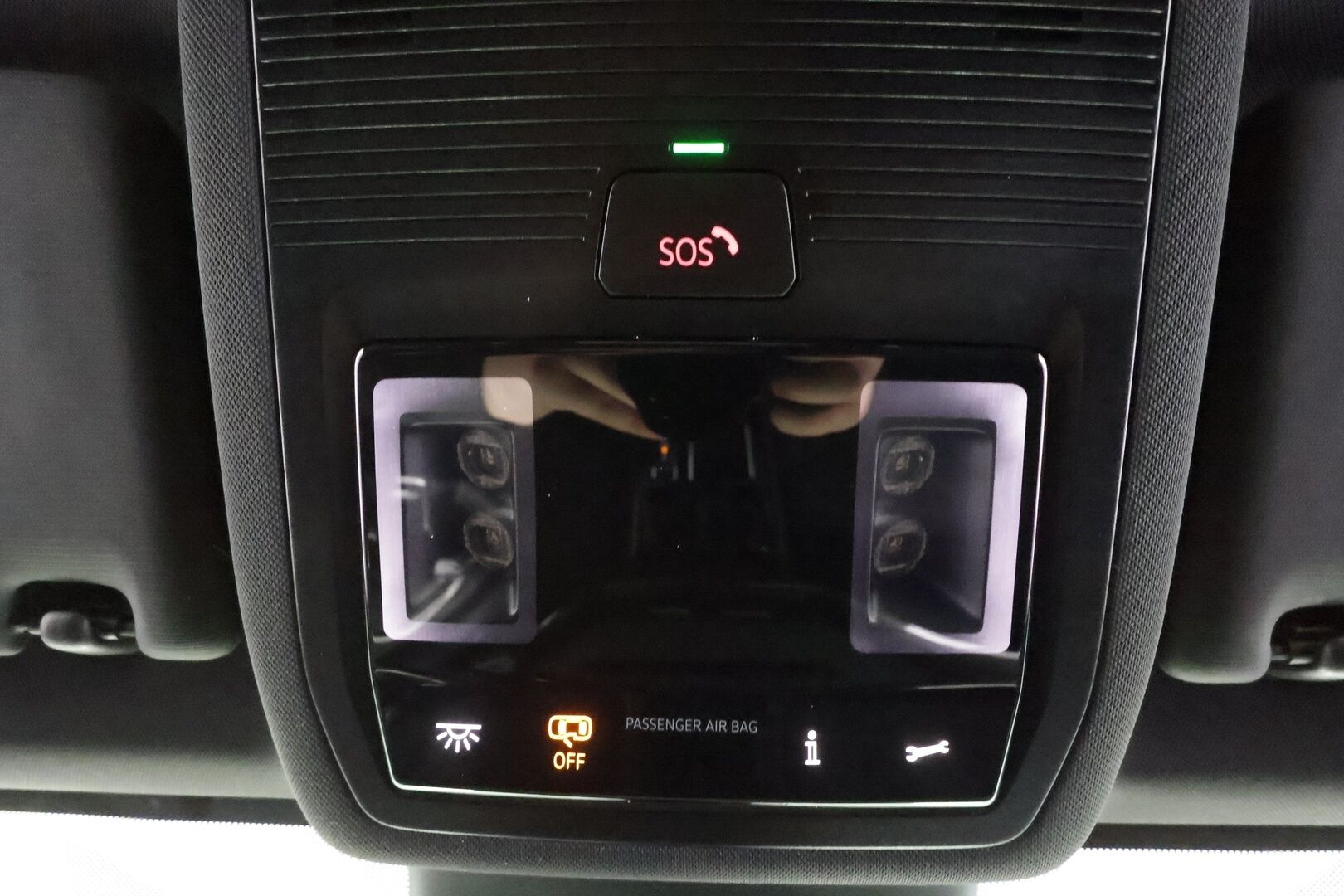 Skoda Enyaq 2022 80x 4x4 SportLine iV - | ACC | ILP | Koukku | Crystal light Matrix LED | Muistipenkki | HUD | Puolinahat | P.Kamera | Ratinlämmitys | 1.OM Suomi-auto | Kahdet Renkaat | Merkkihuollettu |