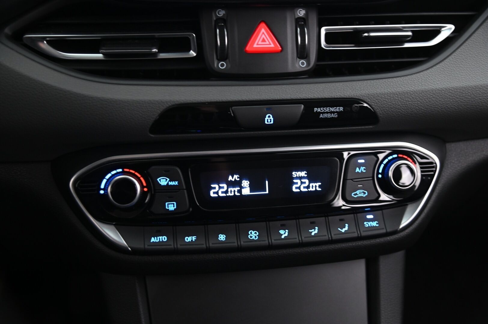 Hyundai i30 Wagon 2022 1,5 T-GDI 159 hv 48V hybrid 7-DCT-aut Style *1.Om Suomi-Auto / Vakkari / Ratinlämmitys / P-Kamera / Tutkat / Navi / Digimittaristo / Kessy* - *Juuri saapunut / Lohko+pistoke / Sisätilalämmitin / Blue link / 2X renkaat / Siisti*
