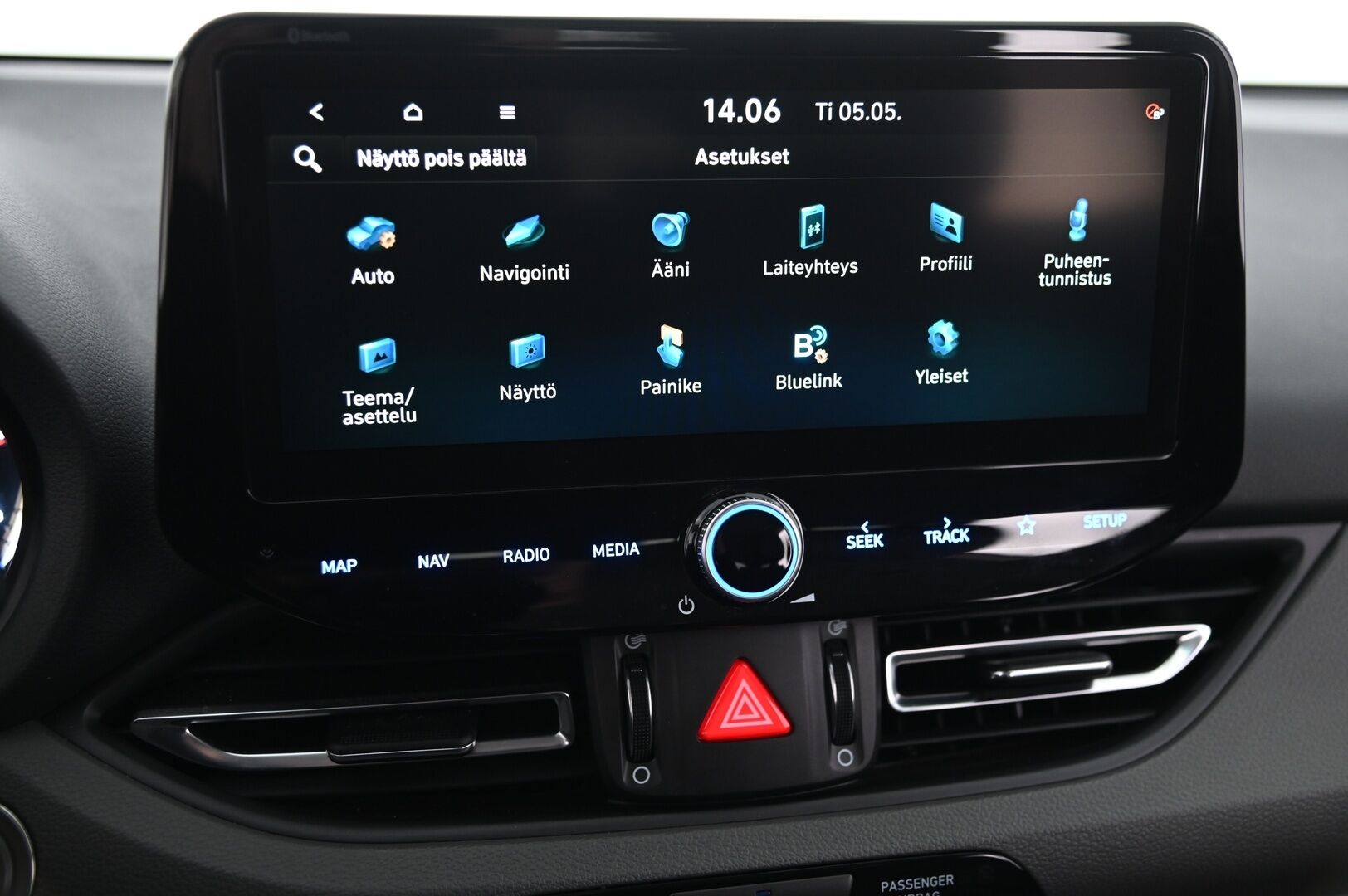 Hyundai i30 Wagon 2022 1,5 T-GDI 159 hv 48V hybrid 7-DCT-aut Style *1.Om Suomi-Auto / Vakkari / Ratinlämmitys / P-Kamera / Tutkat / Navi / Digimittaristo / Kessy* - *Juuri saapunut / Lohko+pistoke / Sisätilalämmitin / Blue link / 2X renkaat / Siisti*