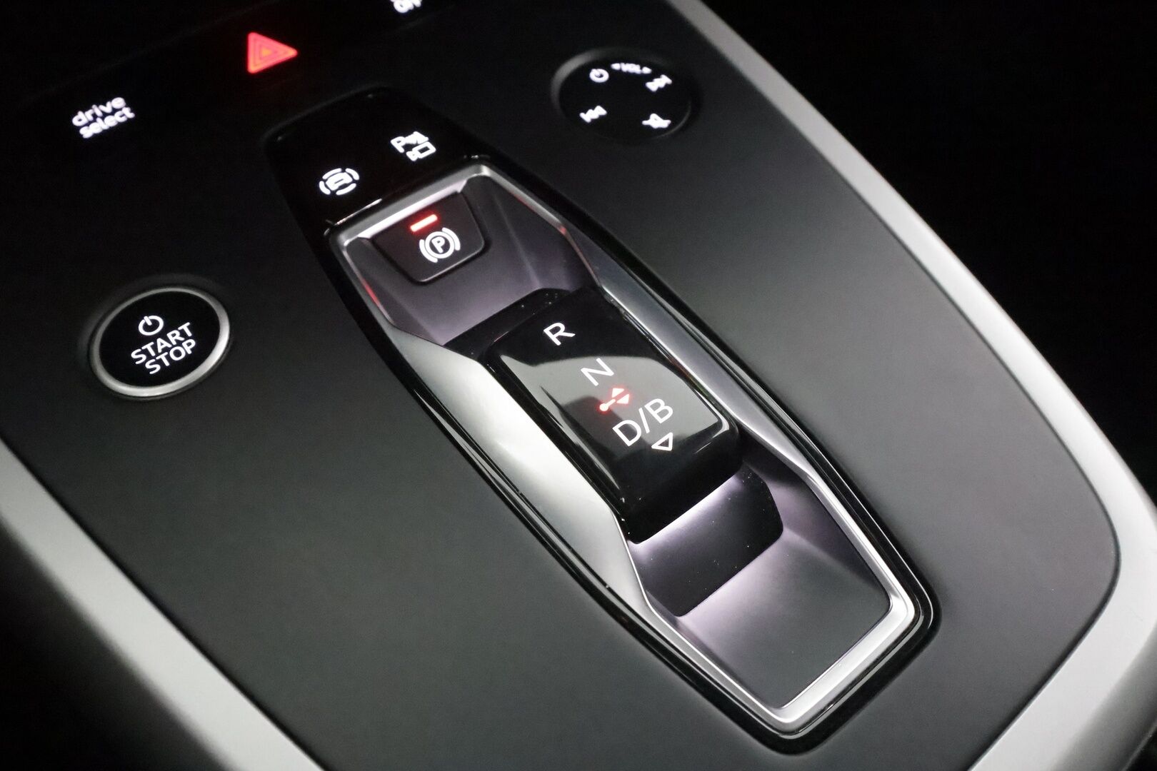 Audi Q4 e-tron 2022 40 e-tron - | ACC | ILP | P.Kamera | LED | Digimittaristo | Apple&Android | 1.Om Suomi-auto | Merkkihuollettu | Kahdet Renkaat |