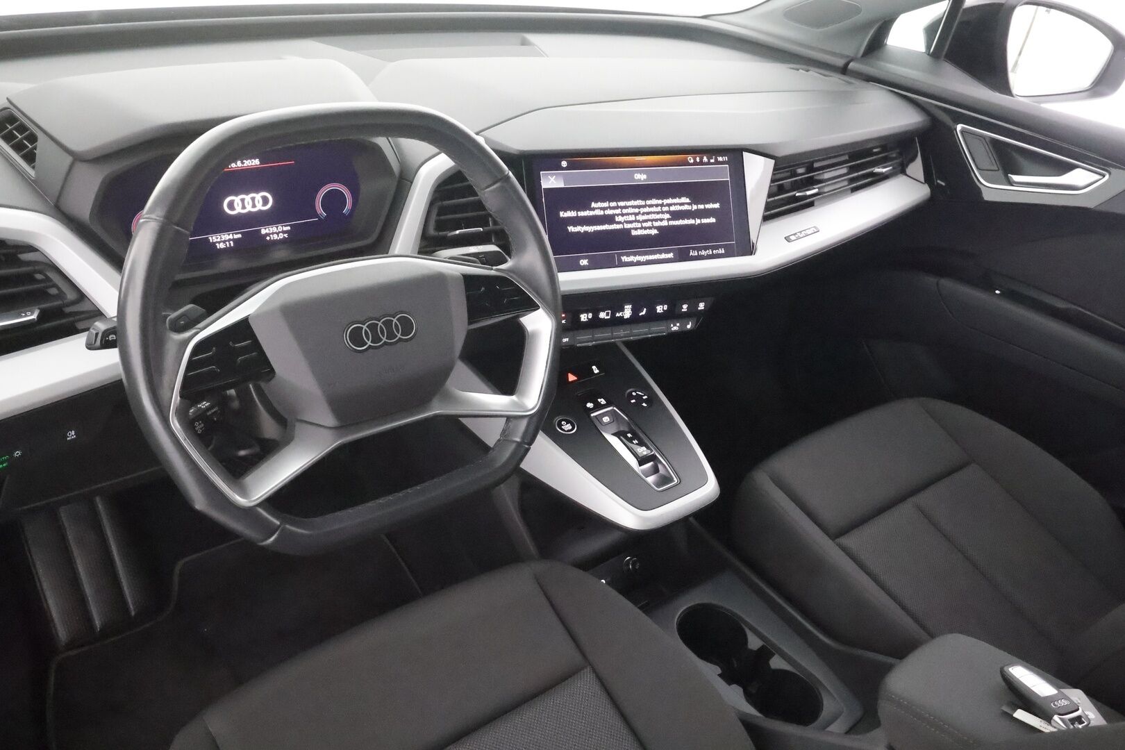 Audi Q4 e-tron 2022 40 e-tron - | ACC | ILP | P.Kamera | LED | Digimittaristo | Apple&Android | 1.Om Suomi-auto | Merkkihuollettu | Kahdet Renkaat |