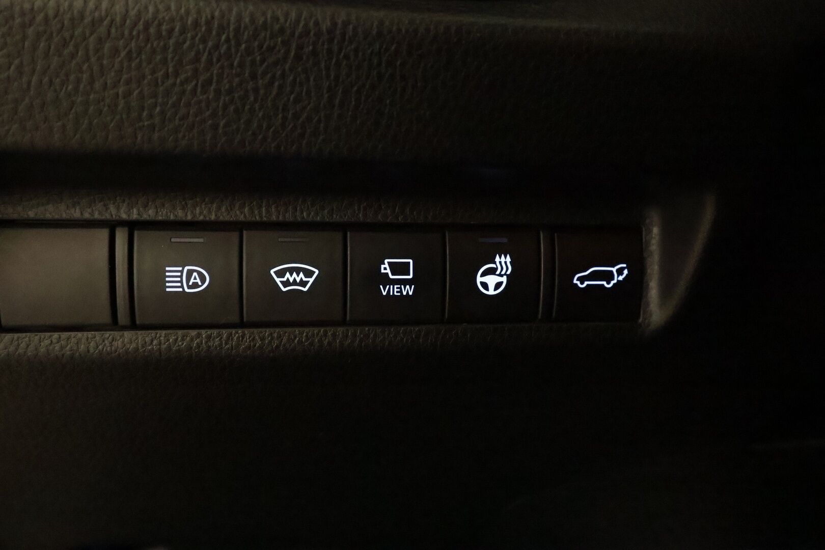 Toyota RAV4 2019 2,5 Hybrid AWD-i Premium **ACC / JBL / LED / 360° Kamera / Ilmastoitu Muistipenkki / Navi  / Sisätilanlämmitin** - 3,99 % KORKOTARJOUS TÄHÄN AUTOON 21.9. ASTI! - Kahdet Renkaat