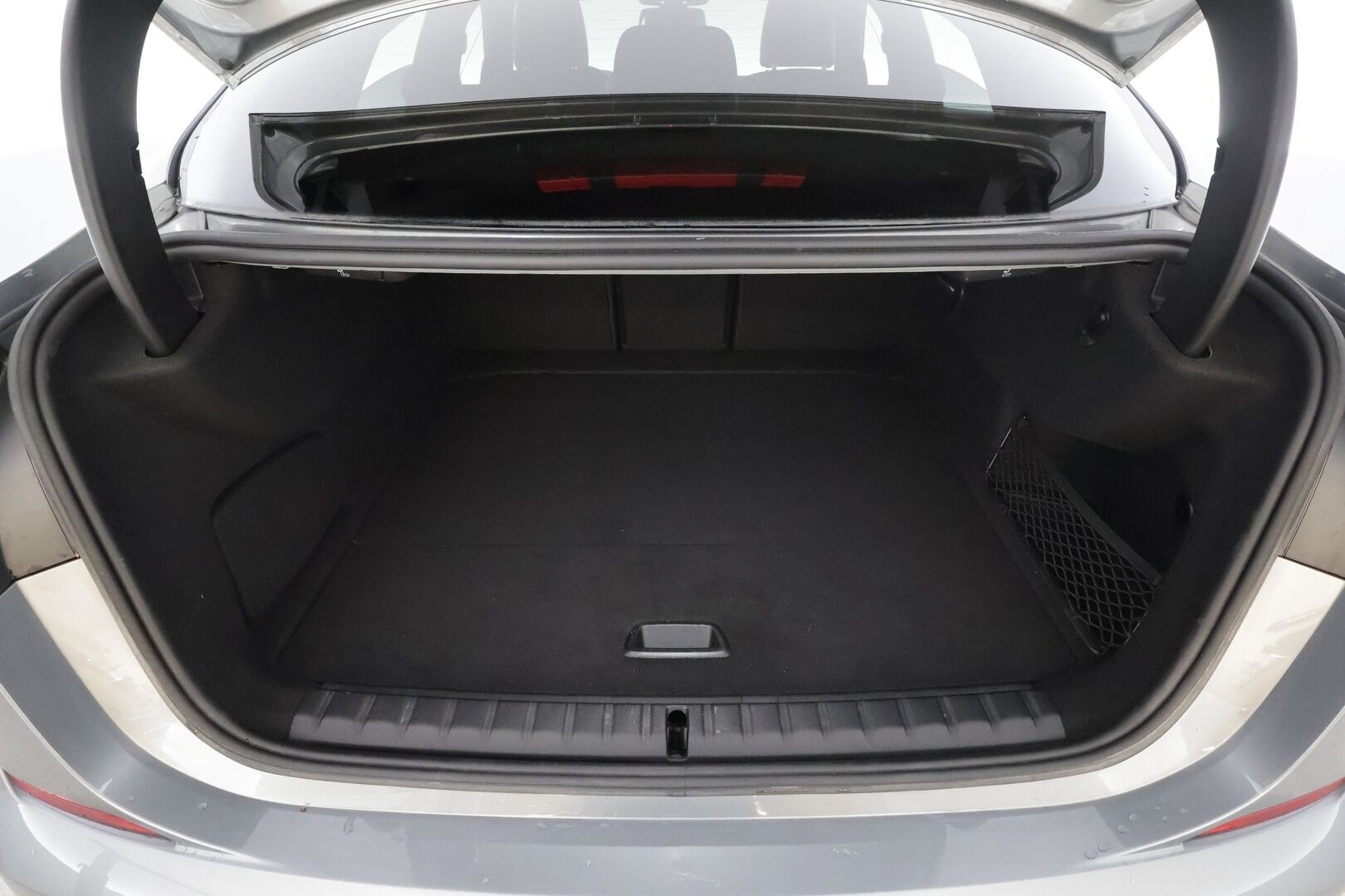 BMW 218 2022 F44 Gran Coupé 218i A Business M Sport * Vakkari / P.tutkat / Lohko+Sisä / Sporttipenkit / LED / Navi / Puolinahat * - 1.Om Suomi-auto / Kahdet renkaat aluvanteilla / Merkkihuollettu