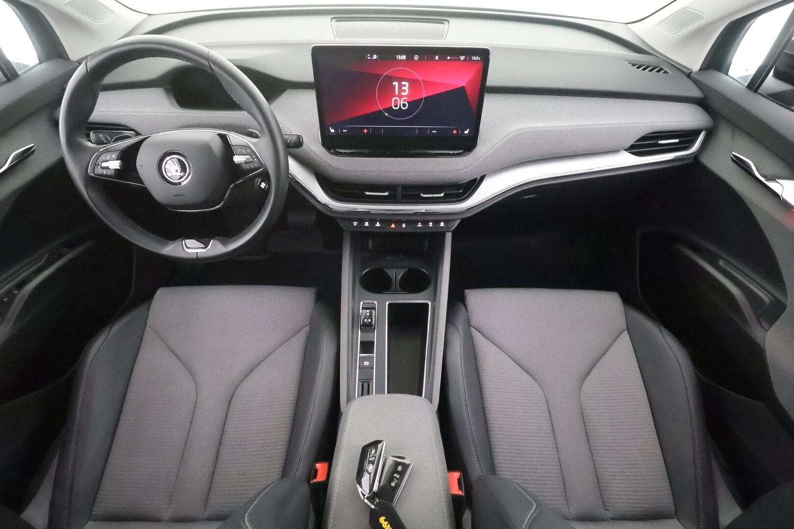Skoda Enyaq 2022 60 iV - | ILP | ACC | LED | P.Kamera | Puolinahat | Navi | Kaistavahti | Keyless | Digimittaristo | 1-om Suomi-auto | Merkkihuollot | Kahdet renkaat | 2x Latauskaapelit |