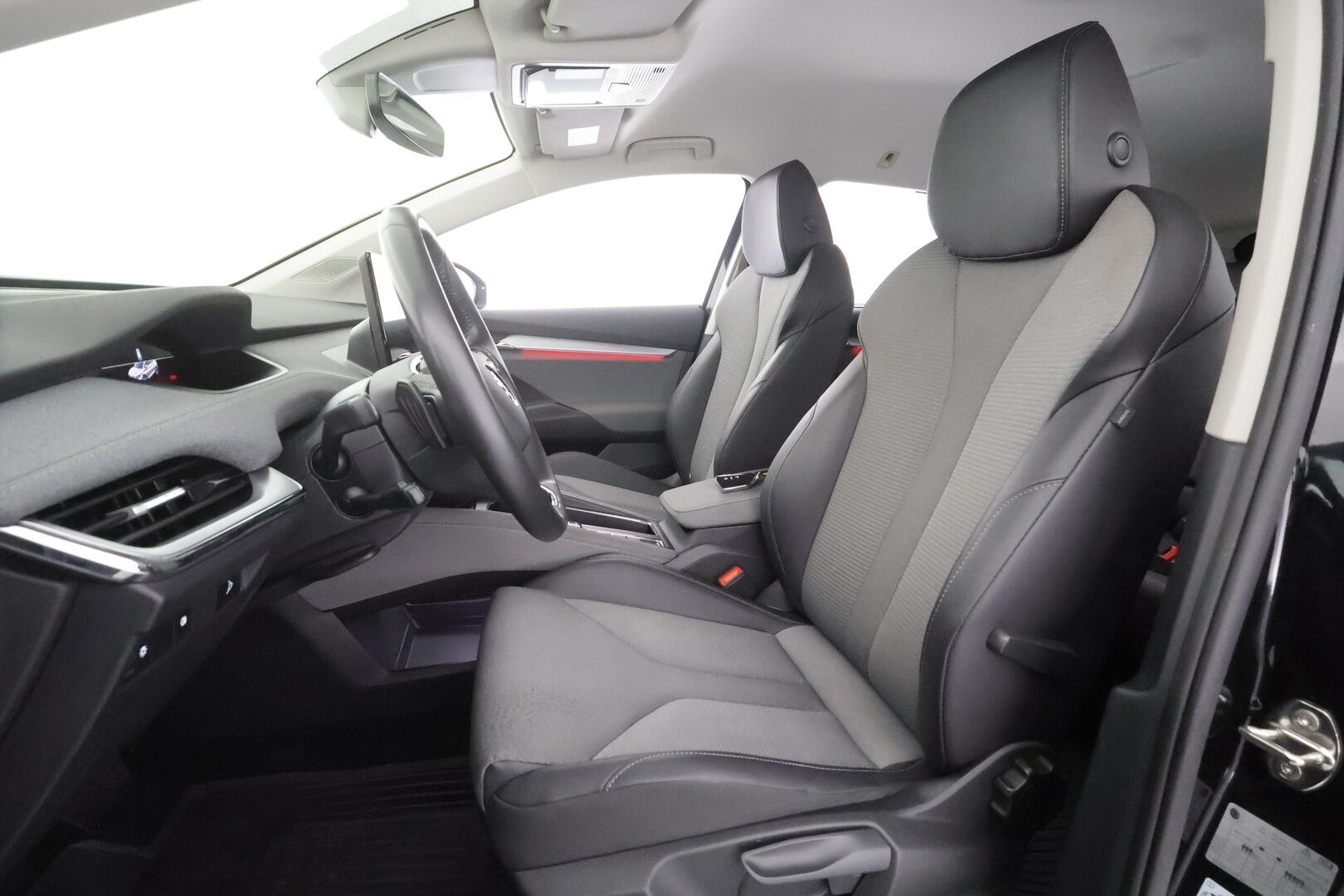 Skoda Enyaq 2022 60 iV - | ILP | ACC | LED | P.Kamera | Puolinahat | Navi | Kaistavahti | Keyless | Digimittaristo | 1-om Suomi-auto | Merkkihuollot | Kahdet renkaat | 2x Latauskaapelit |