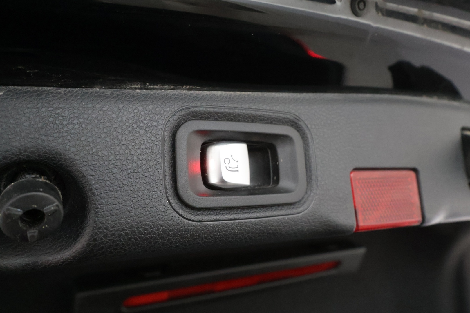 Mercedes-Benz E 2022 220 d Edition 4MATIC A * Widescreen / Webasto / Koukku / LED / 360 Kamera / Sportpenkit / Navi / Keyless * - Suomi-auto / Kahdet renkaat - HULLUT JOULUT KORKOTARJOUS 2,49% 