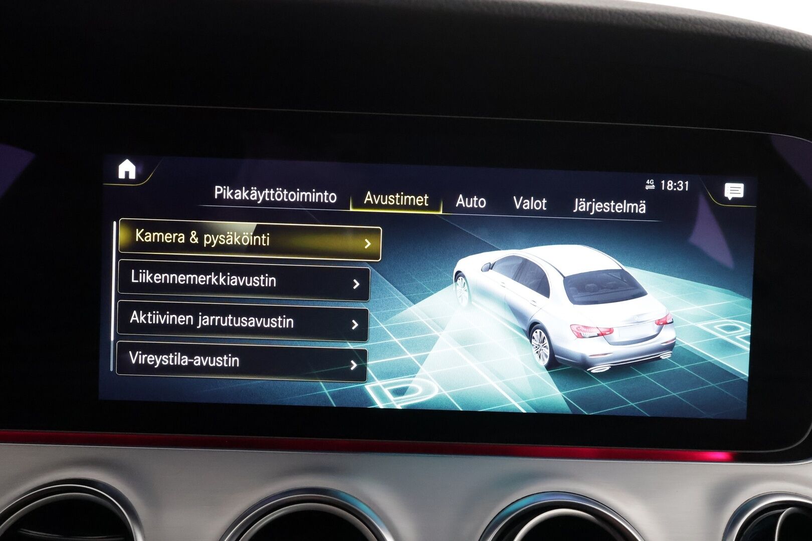 Mercedes-Benz E 2022 220 d Edition 4MATIC A * Widescreen / Webasto / Koukku / LED / 360 Kamera / Sportpenkit / Navi / Keyless * - Suomi-auto / Kahdet renkaat 