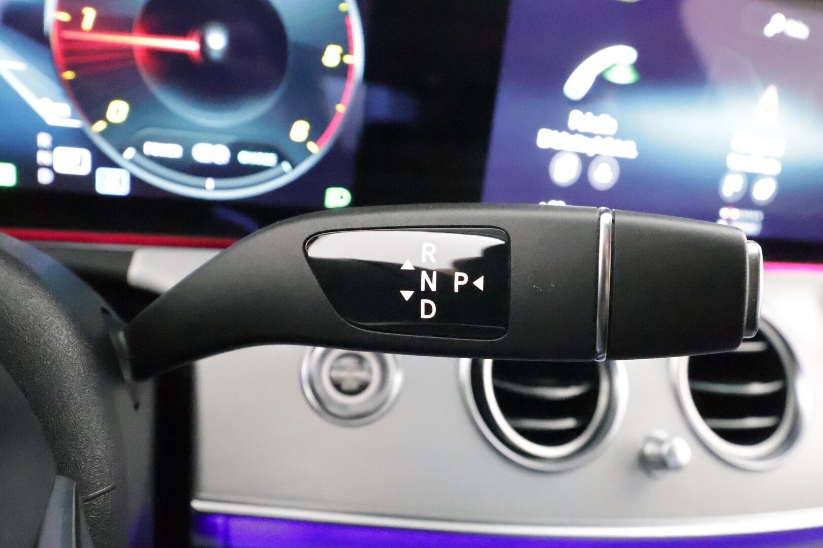 Mercedes-Benz E 2022 220 d Edition 4MATIC A * Widescreen / Webasto / Koukku / LED / 360 Kamera / Sportpenkit / Navi / Keyless * - Suomi-auto / Kahdet renkaat - HULLUT JOULUT KORKOTARJOUS 2,49% 