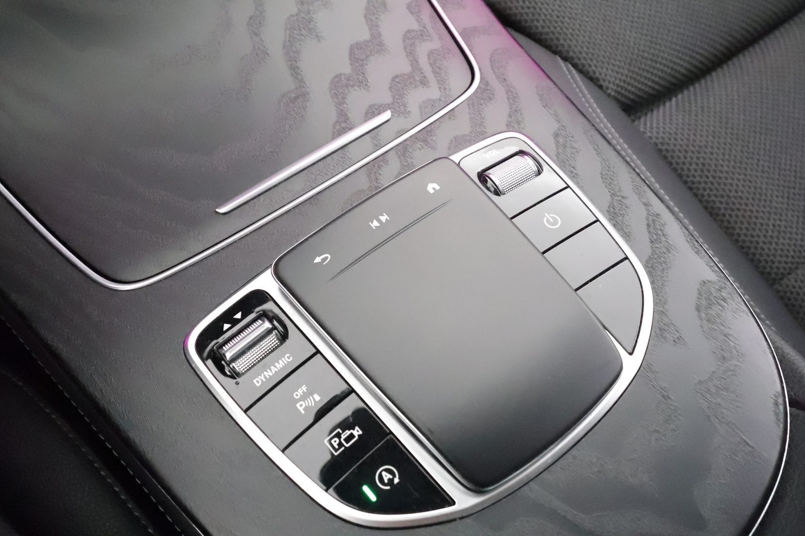 Mercedes-Benz E 2022 220 d Edition 4MATIC A * Widescreen / Webasto / Koukku / LED / 360 Kamera / Sportpenkit / Navi / Keyless * - Suomi-auto / Kahdet renkaat - HULLUT JOULUT KORKOTARJOUS 2,49% 